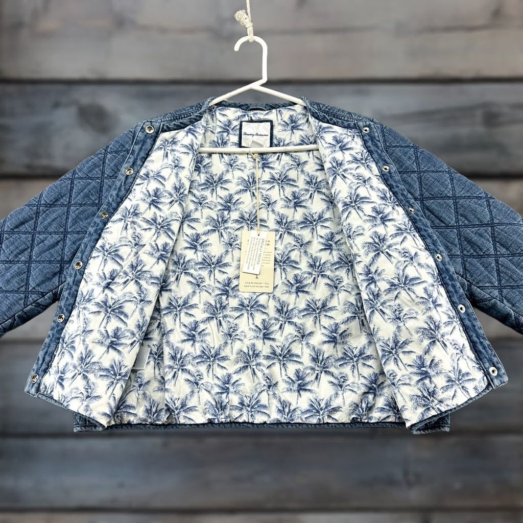 Tommy Bahama Tommy Bahama Jacket Womens S Blue Denim Crop Quilted Boxy Cotton Denim Coat Pea 90s Biker Lined Pockets Casual Womens Size S / US 4 / IT 40 - 1 Thumbnail