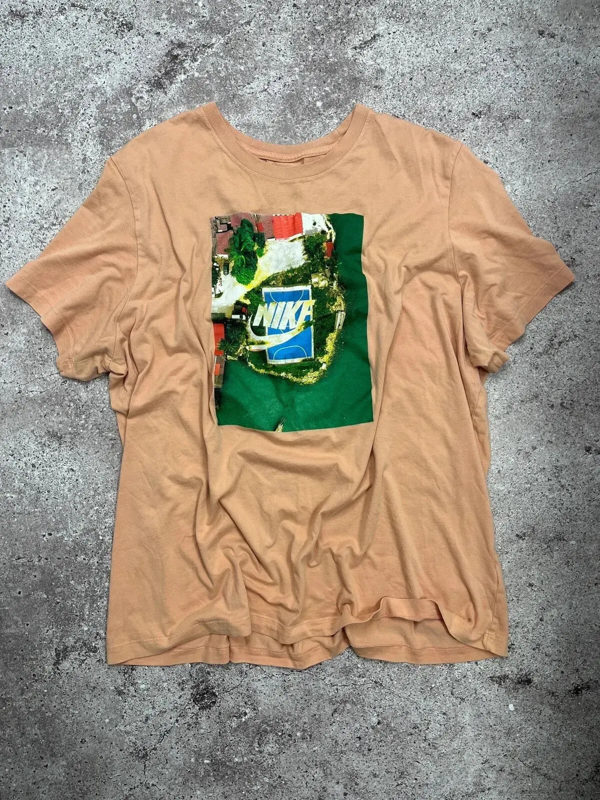 Nike Vintage Nike T-Shirt XXL Brown Aerial Print Swoosh Logo Size US XXL / EU 58 / 5 - 1 Thumbnail