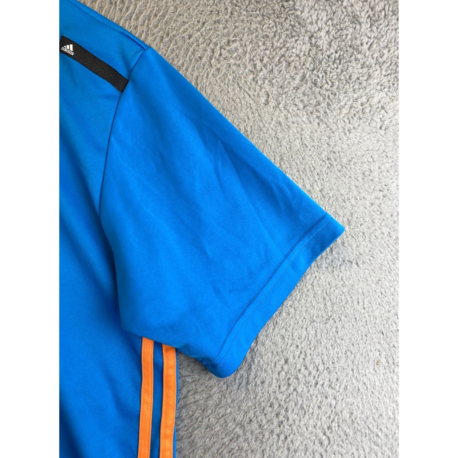 Adidas adidas Shirt Mens M Blue running shirt Short Sleeve Hiking T/ 33-52 Size US M / EU 48-50 / 2 - 3 Thumbnail