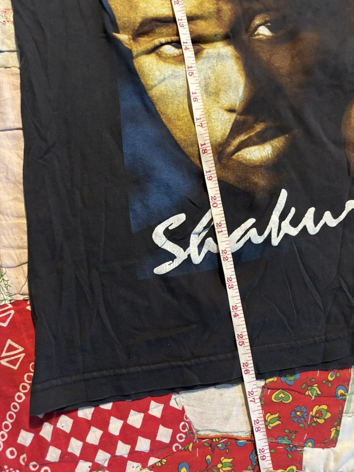 Vintage Vintage 90s Tupac Shakur Memorial Rap tee Size US XL / EU 56 / 4 - 5 Thumbnail