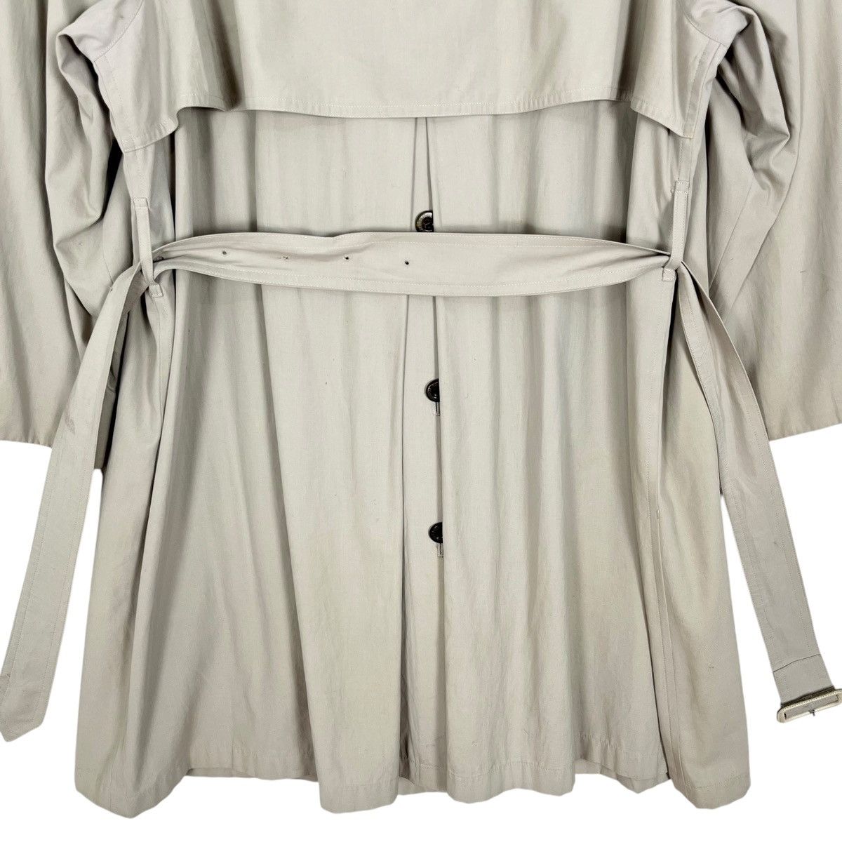 Burberry × Vintage Vintage Burberrys Trench Coat Size L / US 10 / IT 46 - 13 Thumbnail