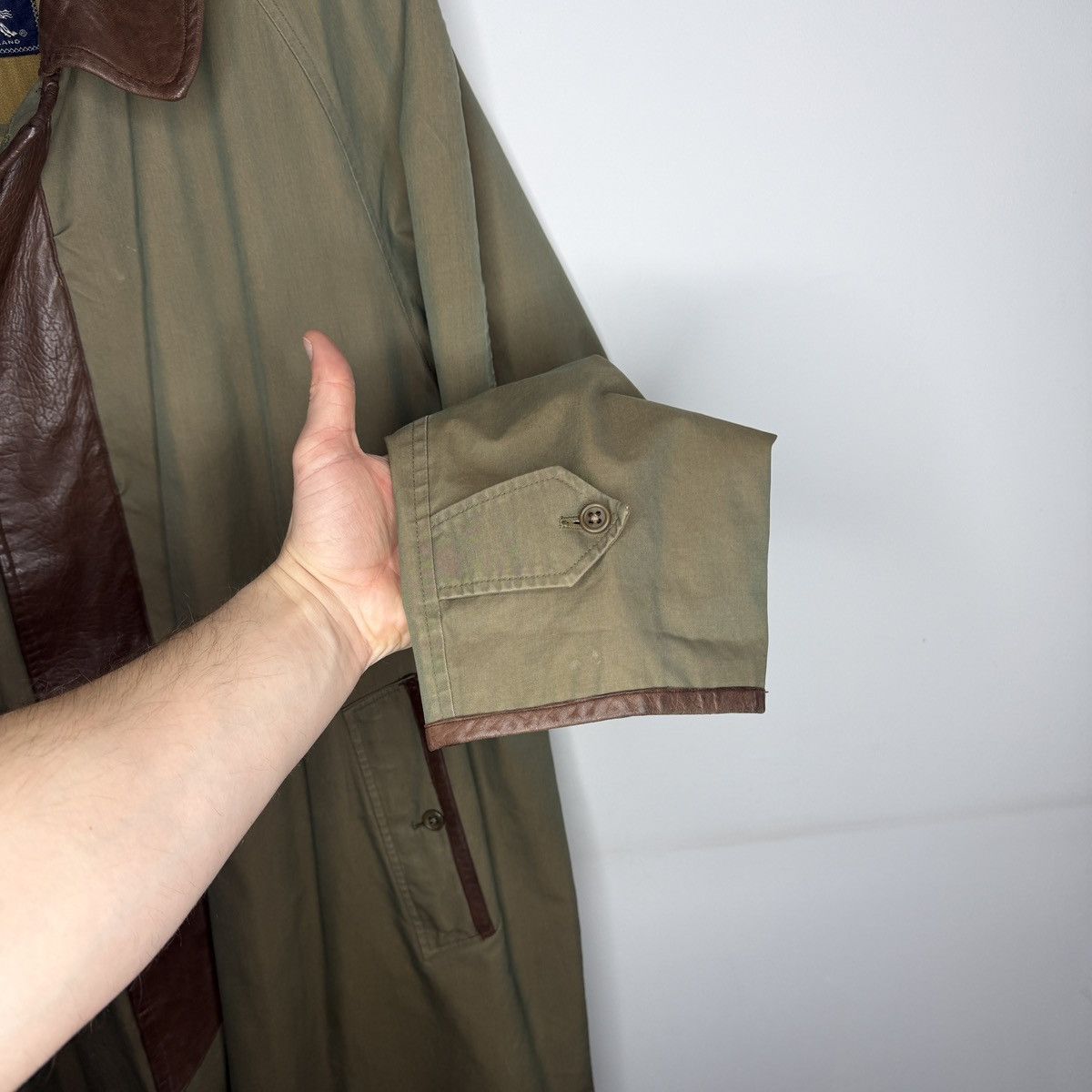 Burberry Vintage Burberry London Trench Coat Leather Collar Accents Size US L / EU 52-54 / 3 - 10 Thumbnail