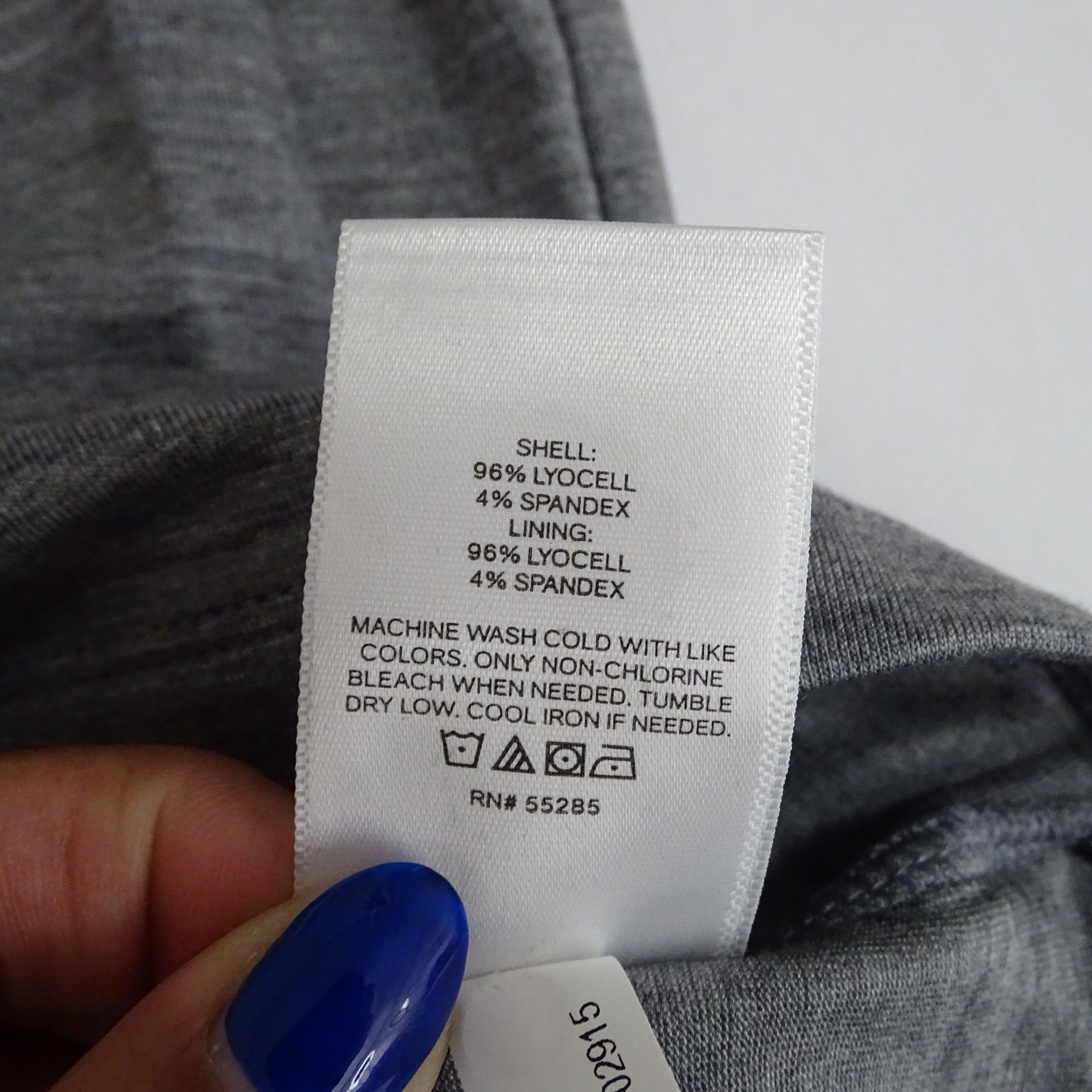 Express Express Conscious Edit Fitted V-Neck T-Shirt Gray Size S Size S / US 4 / IT 40 - 6 Thumbnail