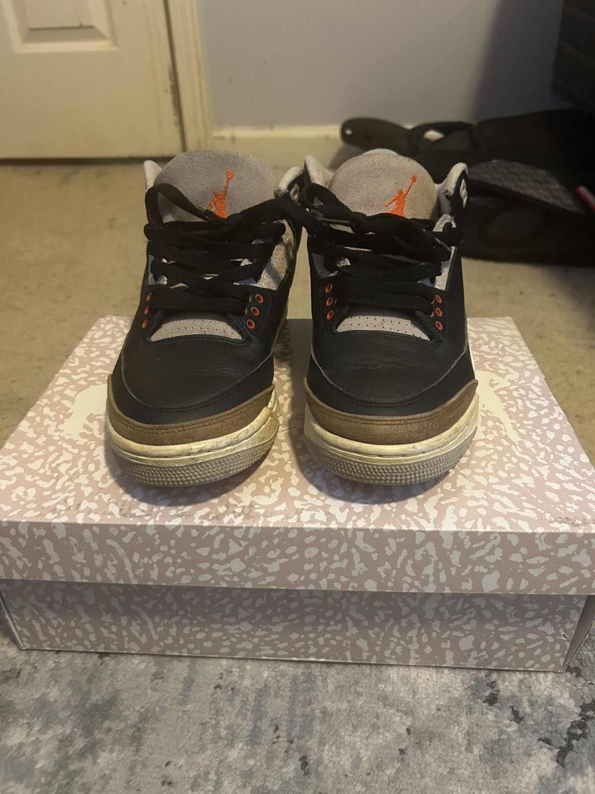 Jordan Brand × Nike Jordan 3 Dessert Elephant Size US 8 / EU 41 - 1 Thumbnail