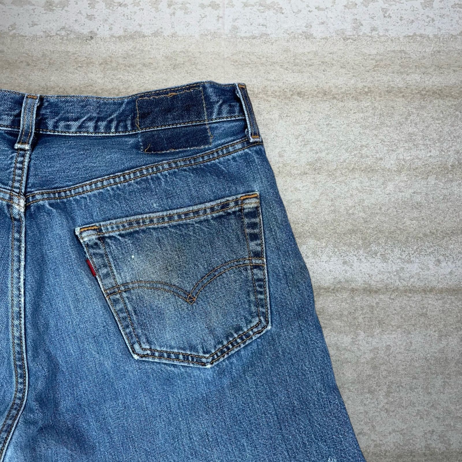 Levi's Vintage 90s Levis Jeans 501 36x30 Straight Fit Medium Wash Size US 36 / EU 52 - 4 Thumbnail