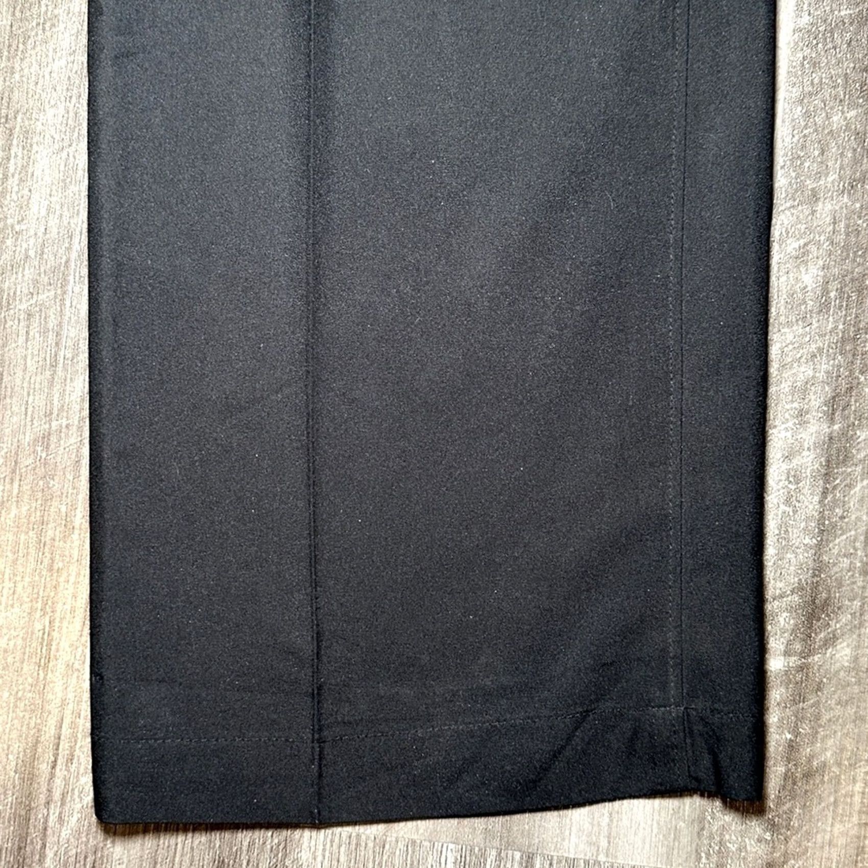 J.Lindeberg VINTAGE J.Lindeberg Regular Fit Lightweight Performance Golf Pants Chino Men 32 Regular Black 32x32 Size US 32 / EU 48 - 4 Thumbnail