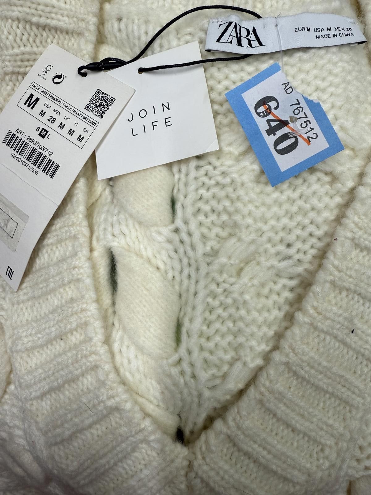 Zara Zara Cream Cable Knit Sleeveless Sweater Vest, Size M Size M / US 6-8 / IT 42-44 - 2 Thumbnail