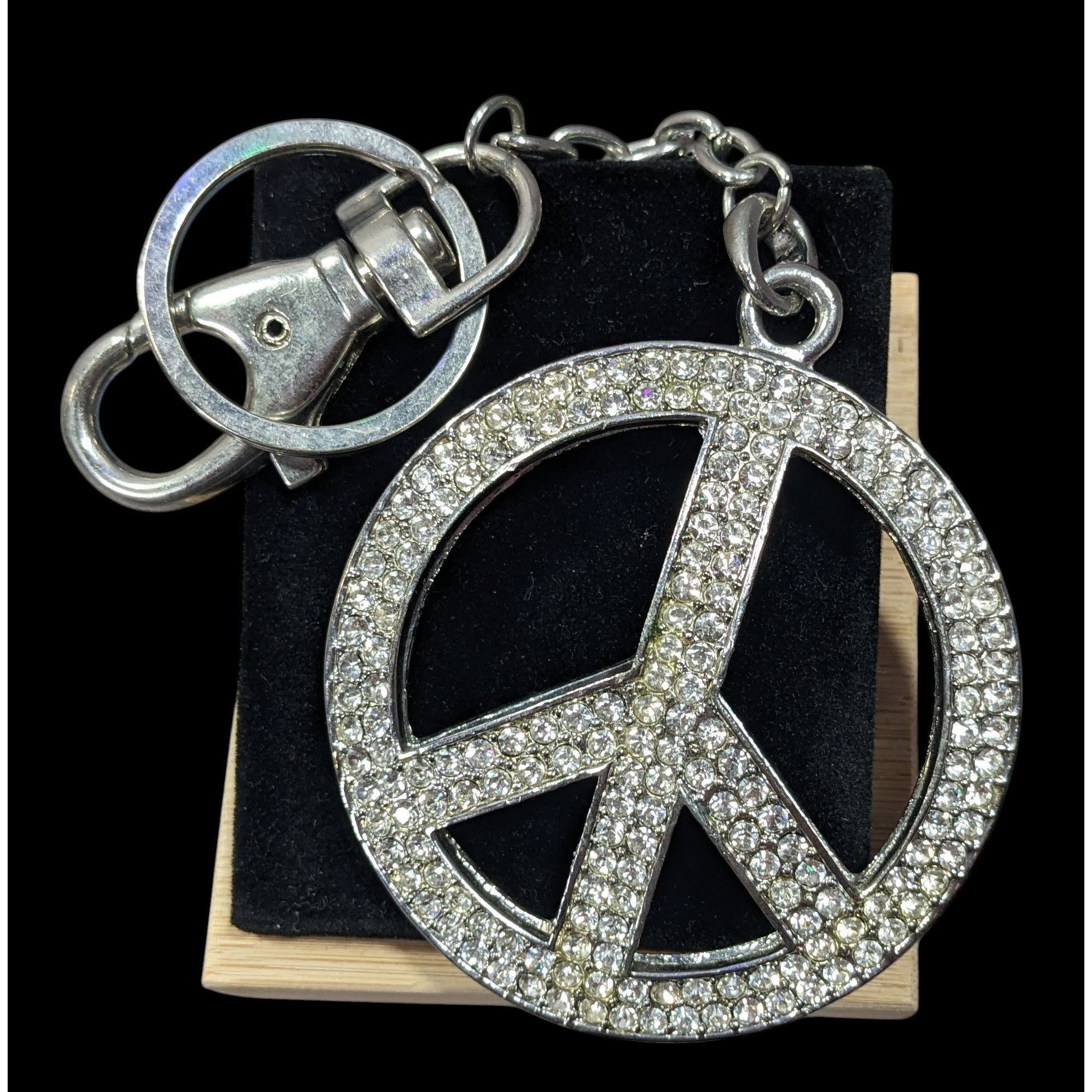 Other Hippie Glam Rhinestone Peace Sign Large Heavy Silver Tone Pu Size ONE SIZE - 1 Thumbnail