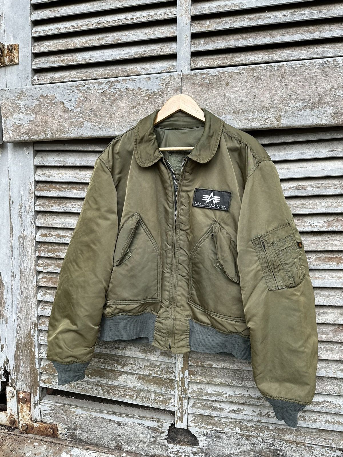 ジャケット・アウター ALPHA INDUSTRIES MA-1 VINTAGE 1968 MODEL Vintage Alpha Industries Mens Jacket Reversible Ma 1 Flyers