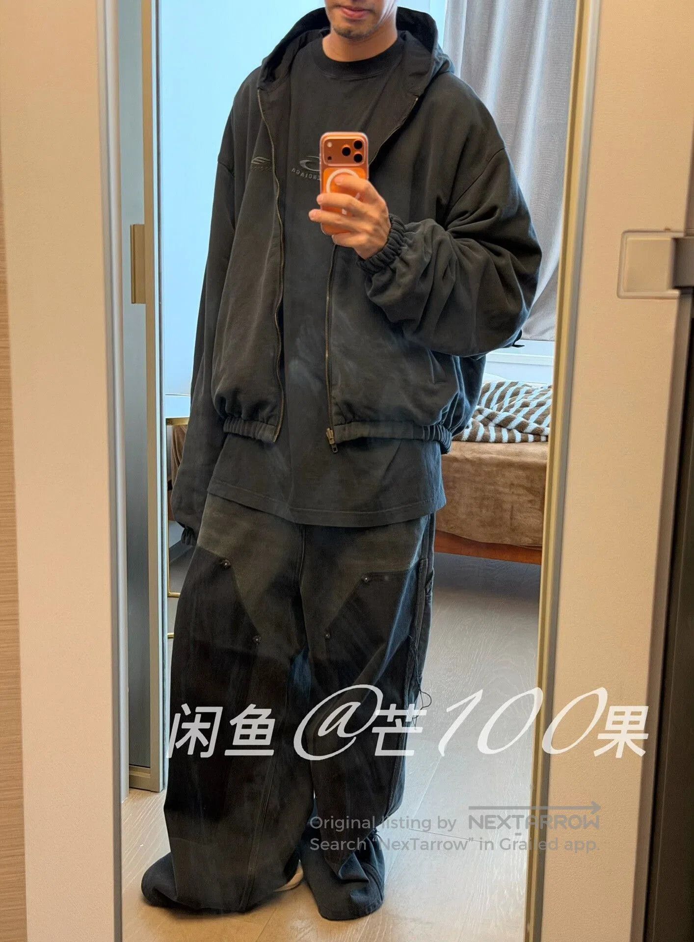 Balenciaga Balenciaga 25 Embroidered Circle Logo Oversized Tee. Size US M / EU 48-50 / 2 - 5 Thumbnail
