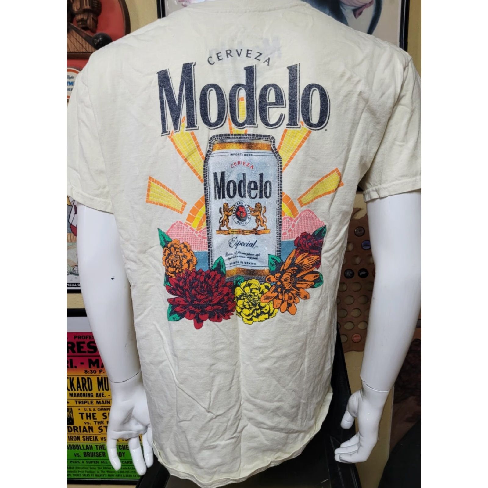 Vintage Modelo Cerveza T Shirt Large Ivory Men Short Sleeve Logo Graphic Tee Size US L / EU 52-54 / 3 - 3 Thumbnail