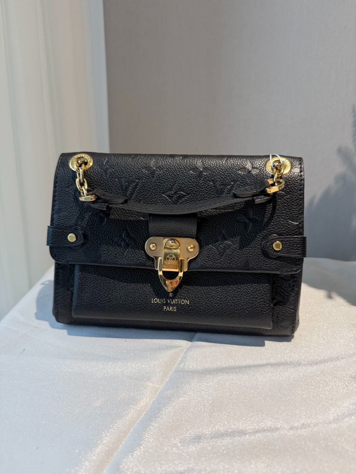 Louis Vuitton Pre-loved Bag Very good condition Size ONE SIZE - 1 Thumbnail