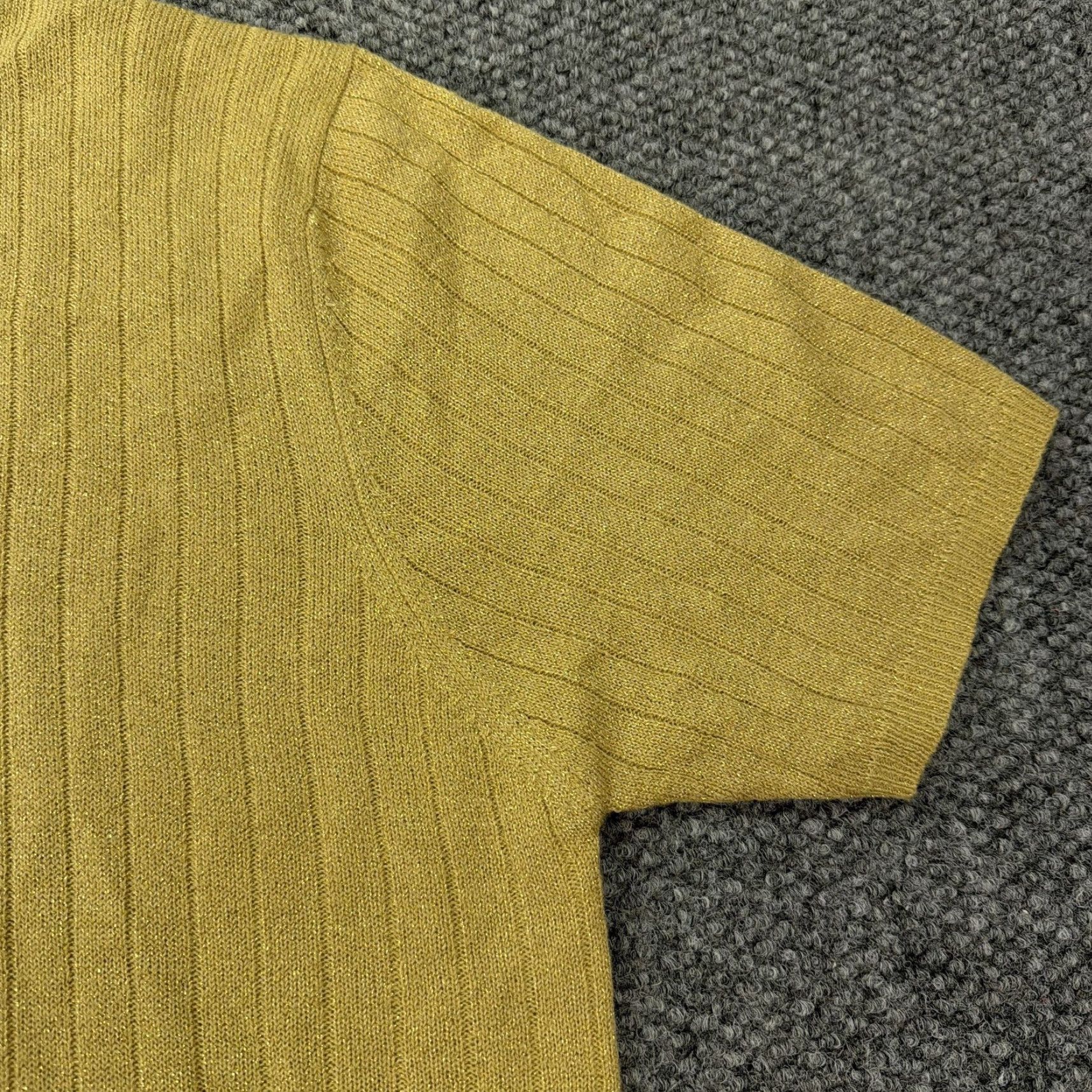 Vintage VINTAGE Sag Harbor Sweater Womens L Gold Mock Neck Short Sleeve Pullover Knit Solid Size L / US 10 / IT 46 - 3 Thumbnail
