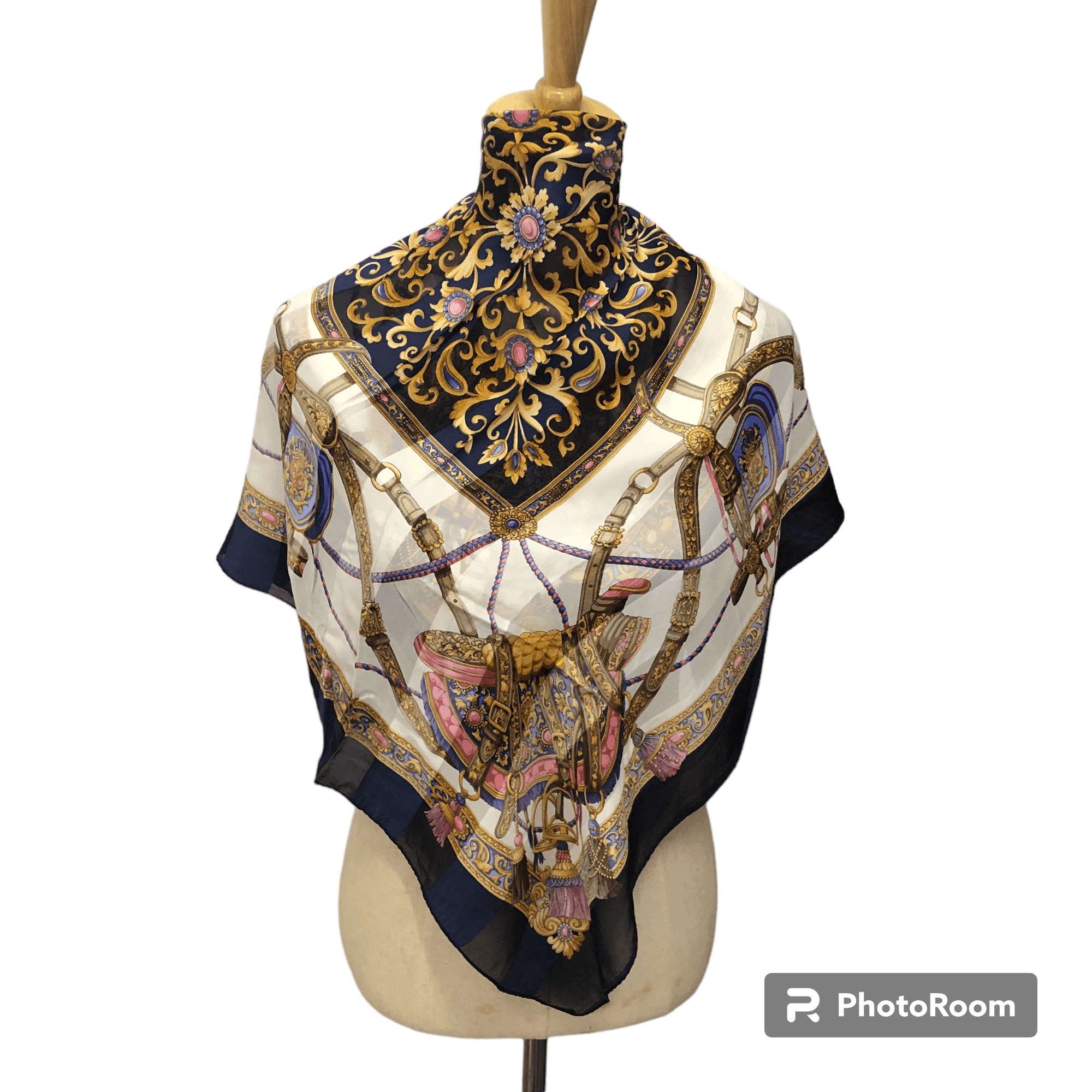 Japanese Brand Luxury Design Silk Scarf M1131 Size ONE SIZE - 1 Thumbnail