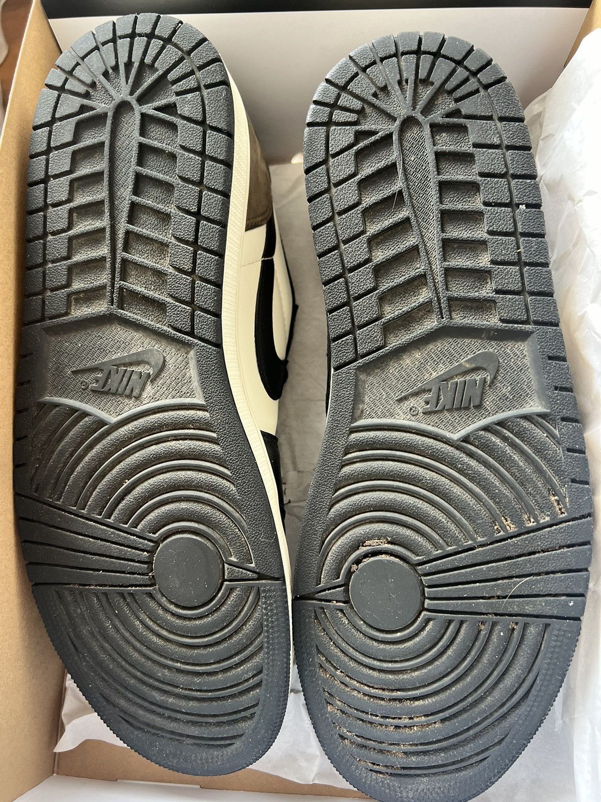 Jordan Brand Air Jordan 1 Low Mocha Size US 12 / EU 45 - 10 Thumbnail