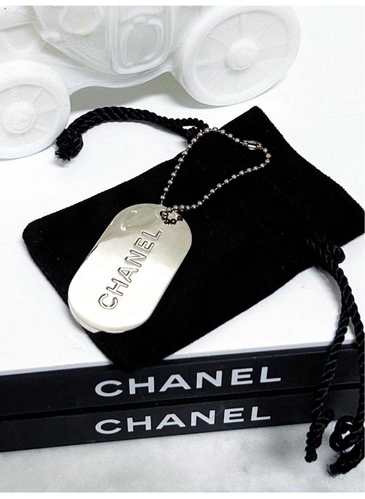 Chanel Authentic CHANEL Vintage Stripe Dog Tag Keychain / Bag Charm Size ONE SIZE - 3 Thumbnail