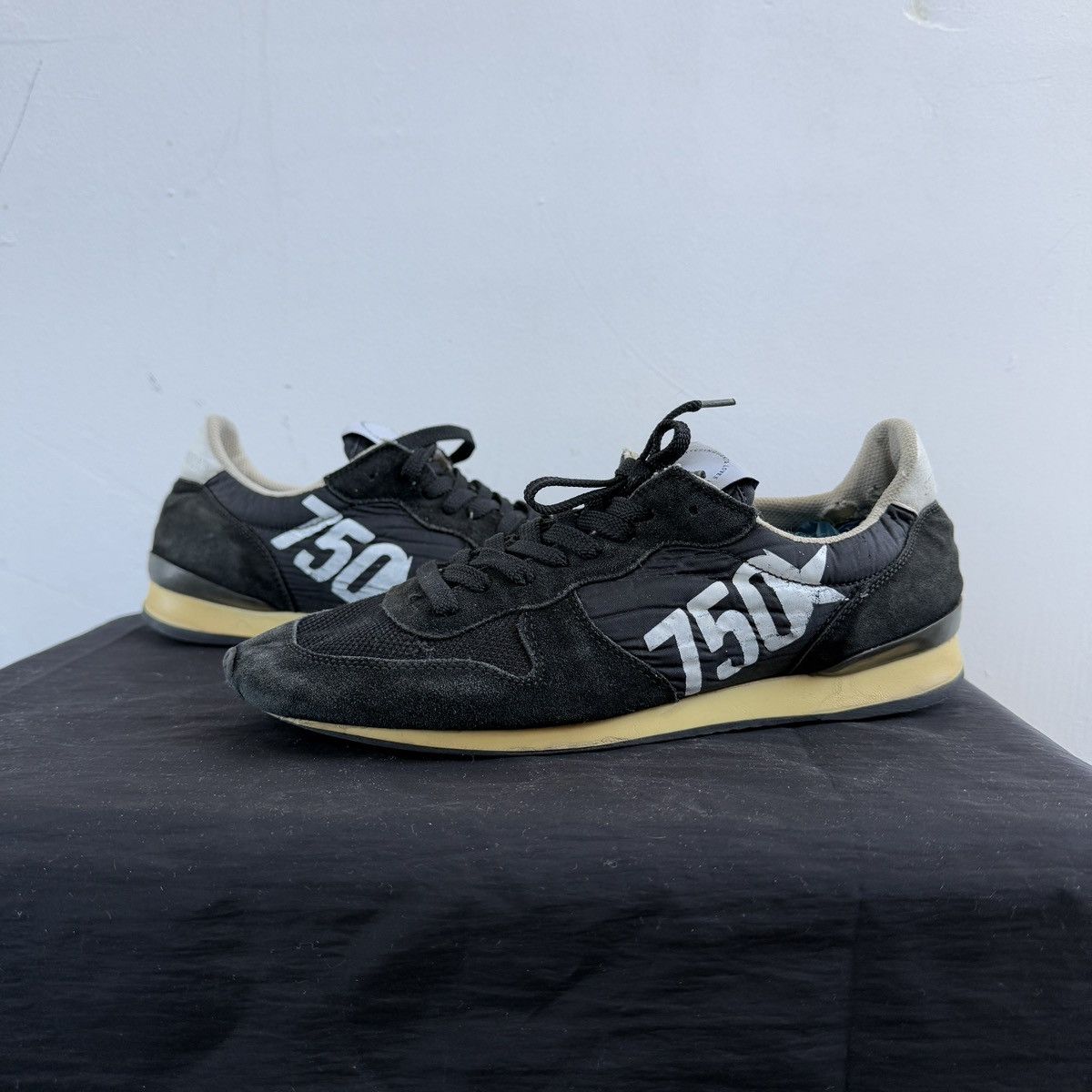 Golden Goose GOLDEN GOOSE 750 BALL STAR WOMENS LOW SNEAKERS Size US 6 / IT 36 - 2 Thumbnail