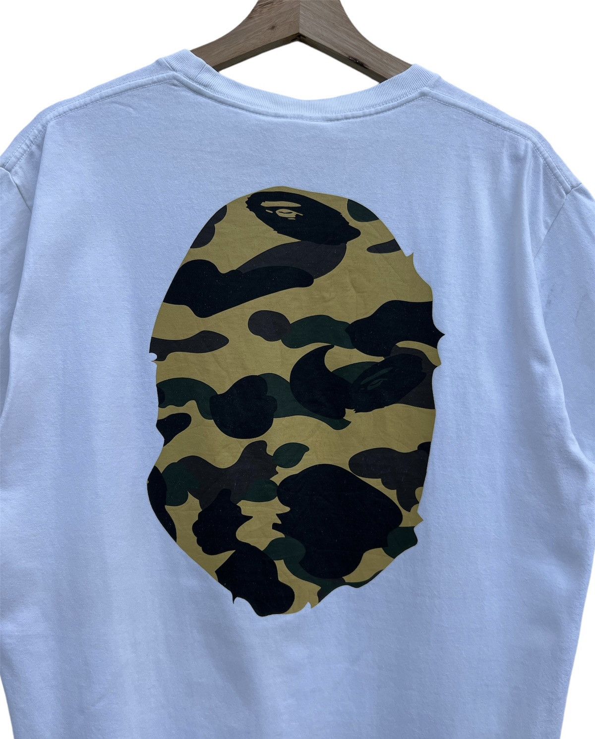 Bape 1st Camo Big Ape Head Tee Size US L / EU 52-54 / 3 - 8 Thumbnail