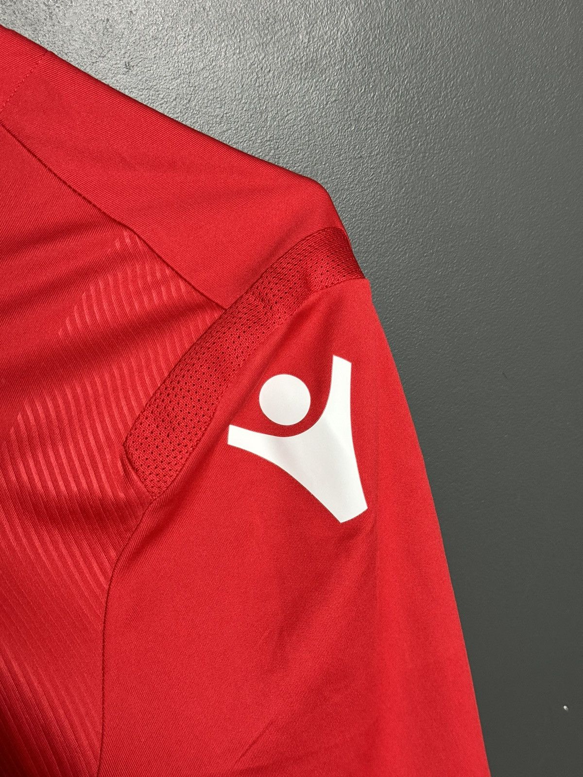 Macron 3XL Nottingham Forest 18/19 Home Football Jersey Size US XXL / EU 58 / 5 - 7 Thumbnail