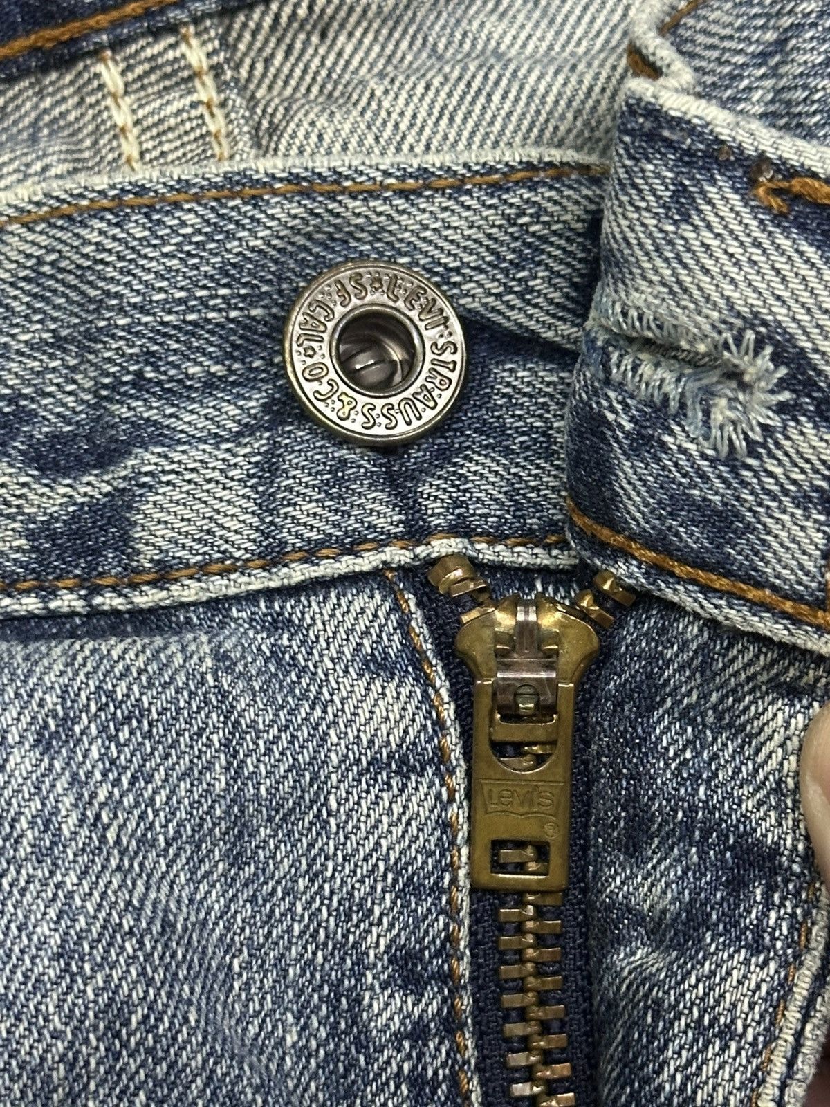 Levi's Vintage Levi’s 502 Distressed Straight Fit Denim Faded Wash Size US 36 / EU 52 - 12 Thumbnail