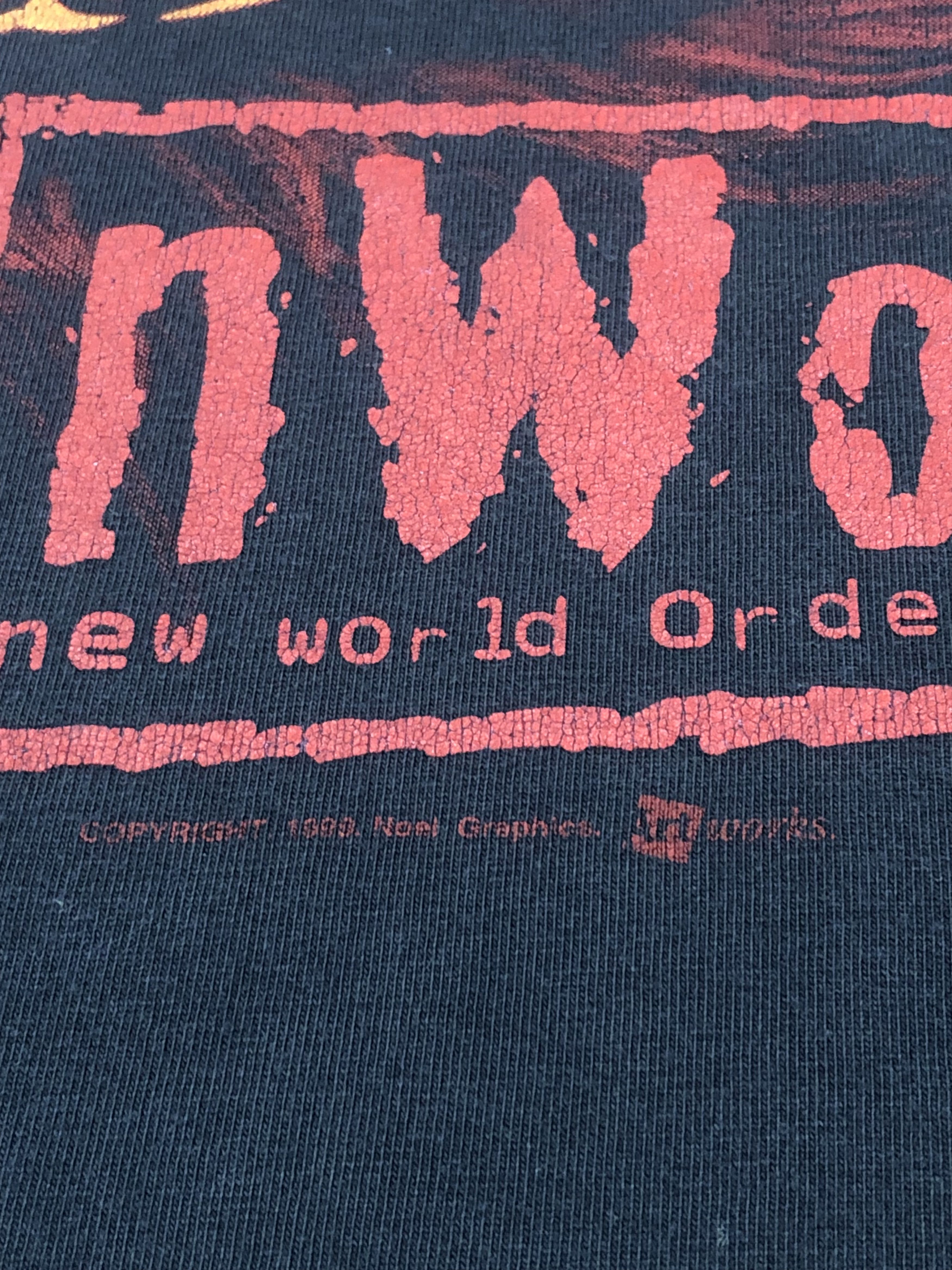 WCW/nWo Vintage 1999 nWo Wolfpack Red Fade Graphic Black Shirt Size US L / EU 52-54 / 3 - 4 Thumbnail