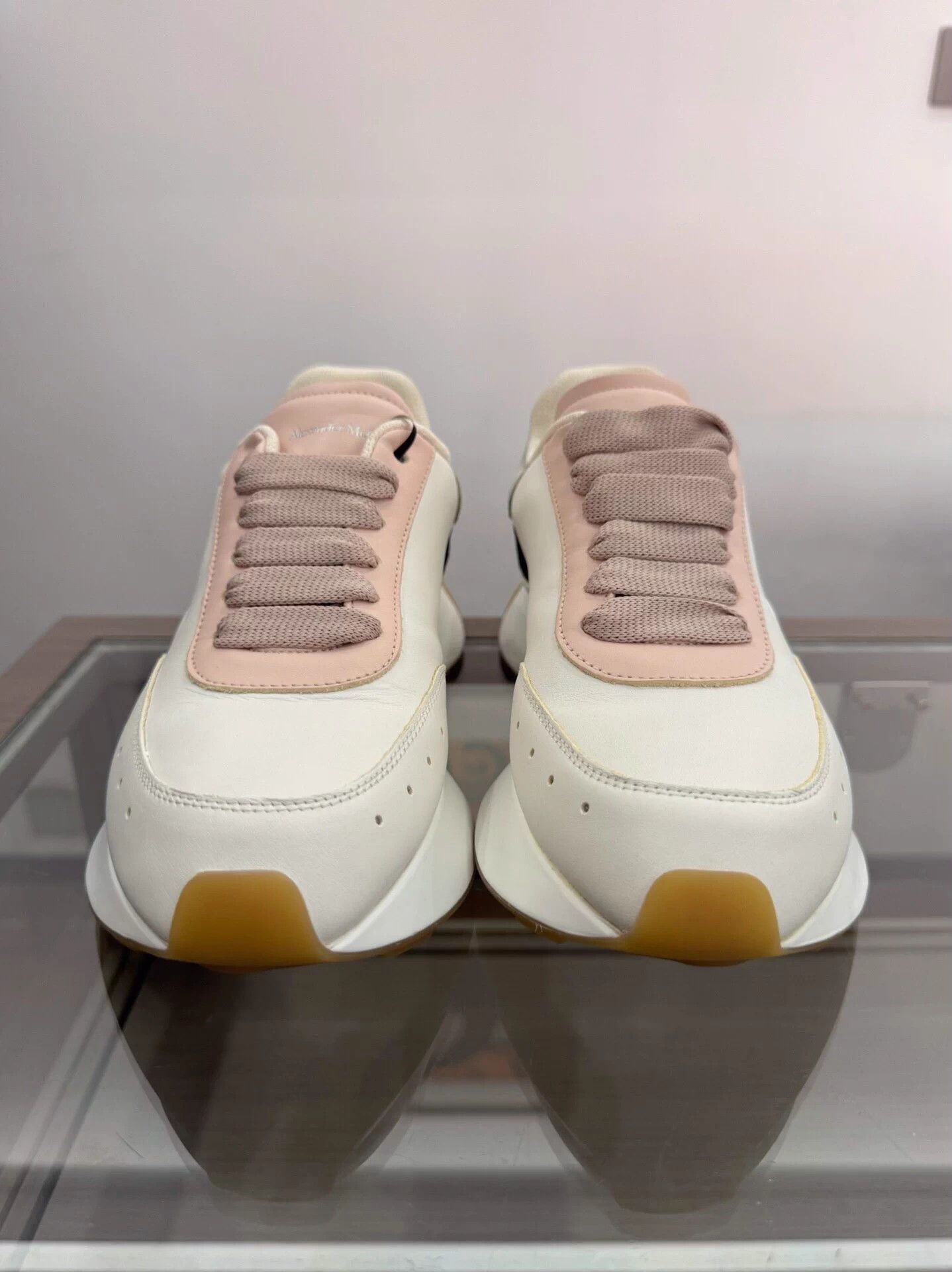 Alexander McQueen McQueen Sprint Runner White EU37 Floral Relief Logo Size US 6 / IT 36 - 2 Thumbnail