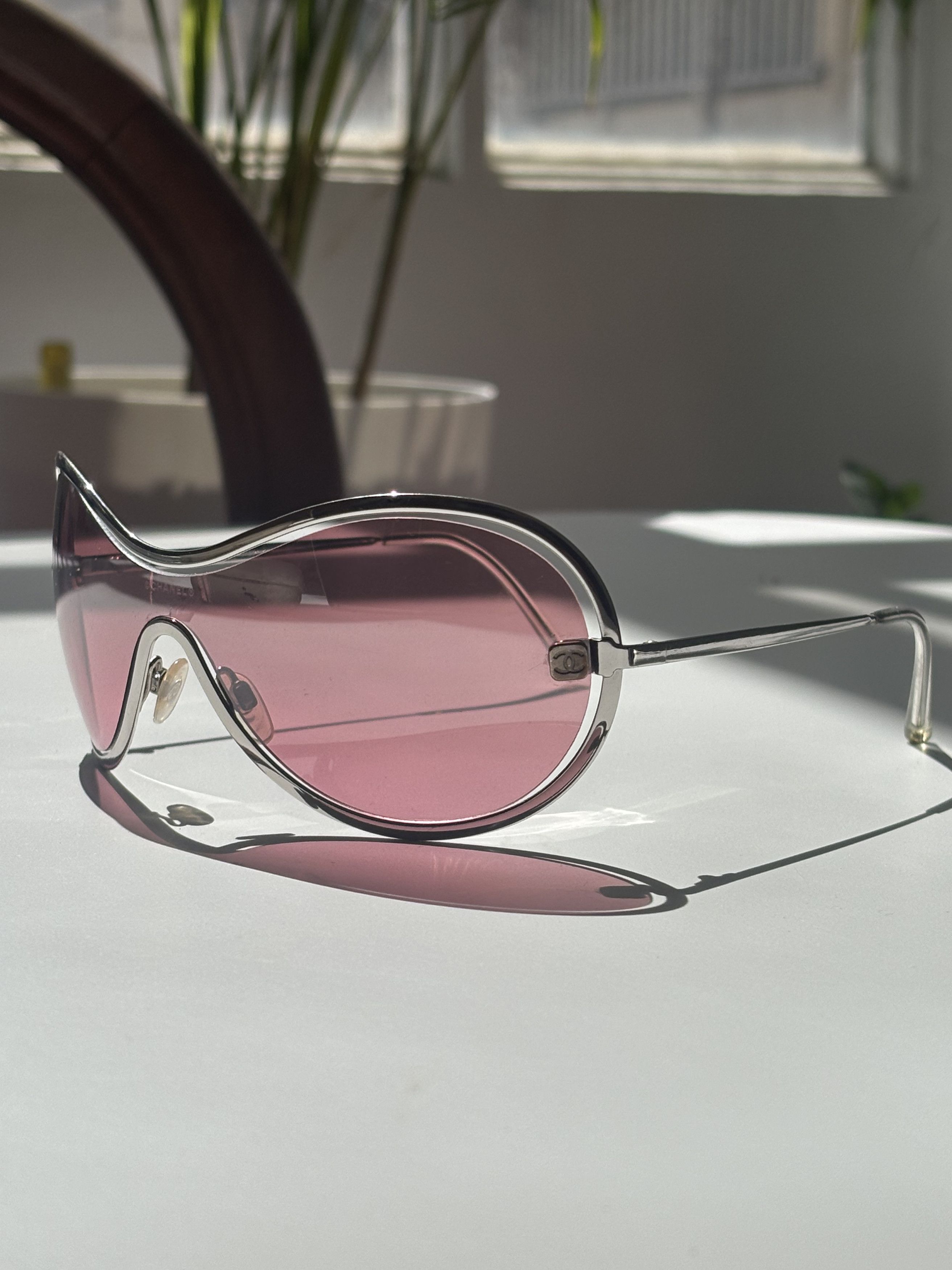 Chanel Chanel Sunglasses 4030 Rhinestone CC 4017 Rimless Vintage Size ONE SIZE - 7 Thumbnail