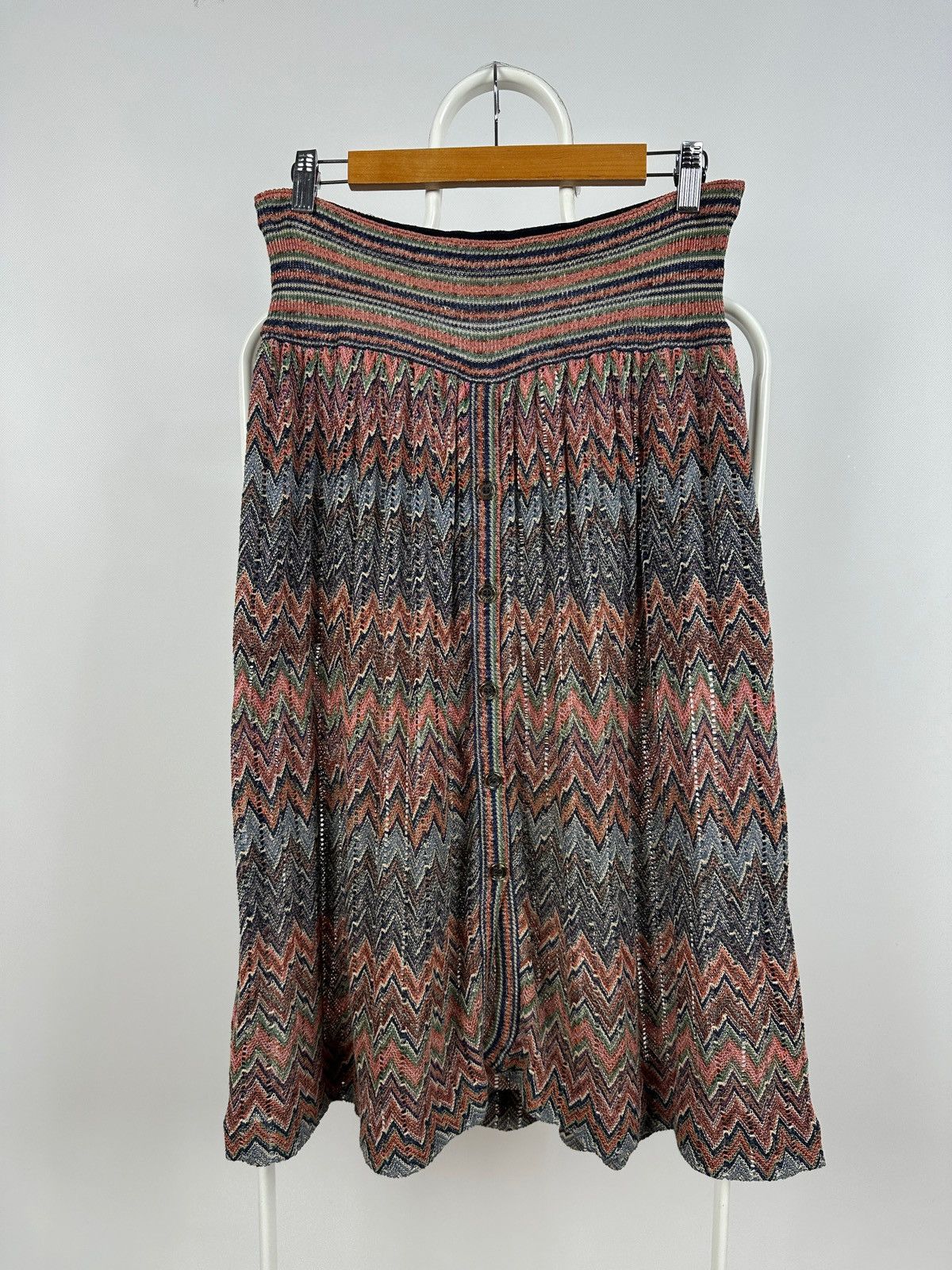 Missoni 90s Vintage Missoni Zigzag Crochet Knit A-Line Midi Skirt Size 28" / US 6 / IT 42 - 1 Thumbnail