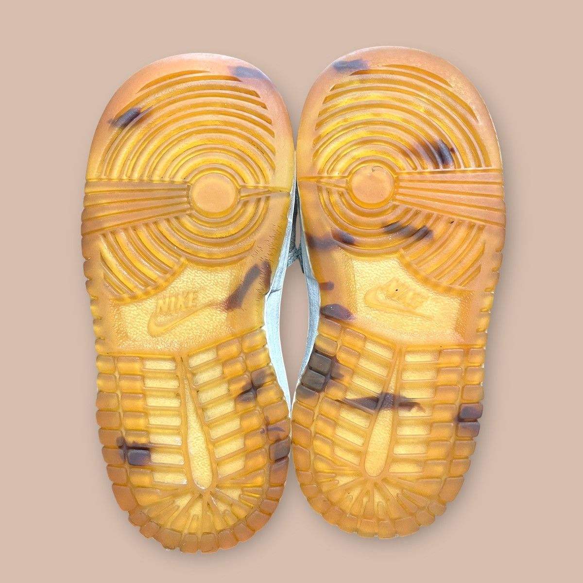 Nike Nike Dunk Low TD ‘God of Wealth’ Size US 5 / EU 37 - 21 Thumbnail