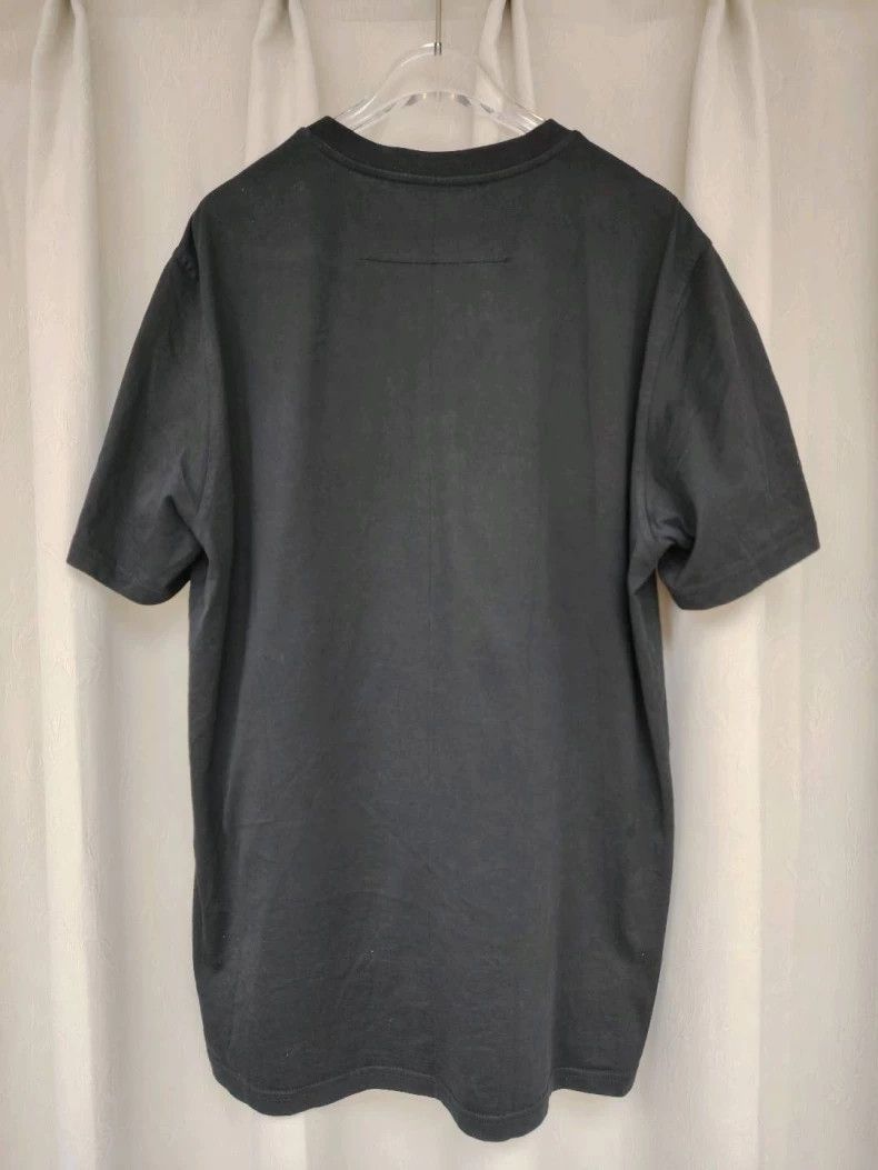 Givenchy Givenchy Five-star graffiti black T-shirt 6032 Size US S / EU 44-46 / 1 - 3 Thumbnail