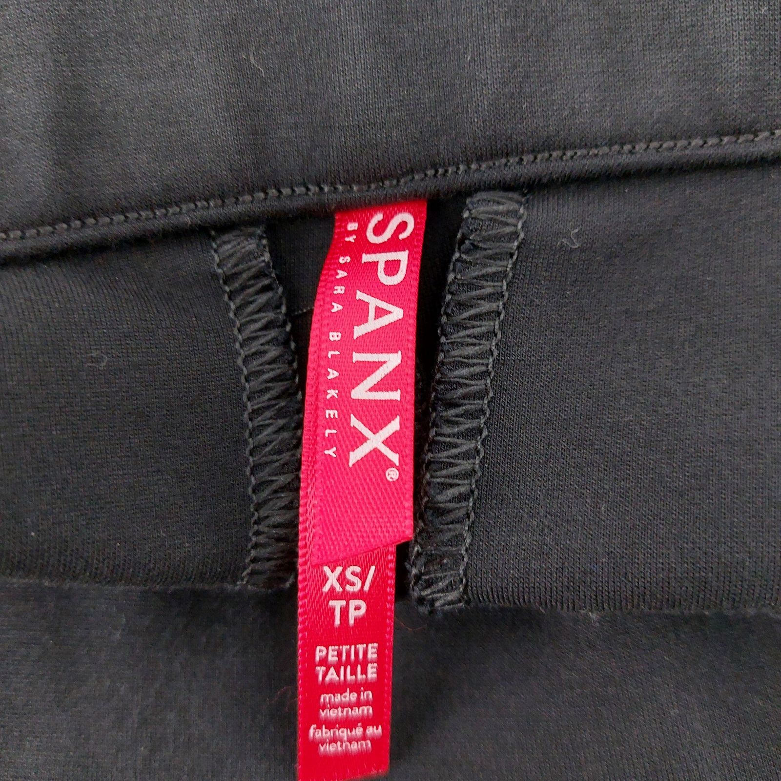 Spanx Spanx Black Pants Women Petite XS Black Activewear Leggings Size 25" / US 0 / IT 36 - 3 Thumbnail