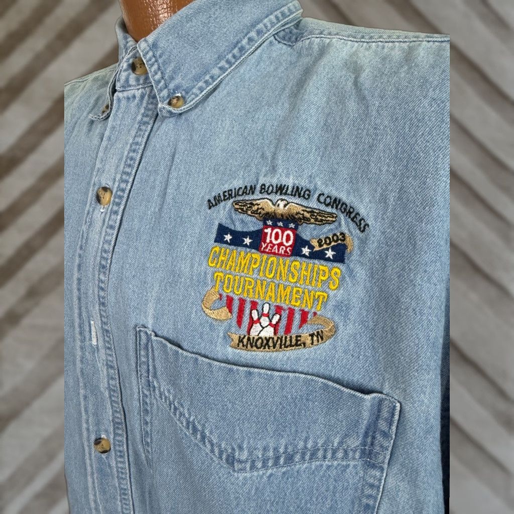 Vintage VINTAGE American Bowling Congress Shirt Men M Blue Denim Embroidered 2000s 90s Sports Hipster Y2K Buttons 2 Pocket Mens Medium Size US M / EU 48-50 / 2 - 1 Thumbnail