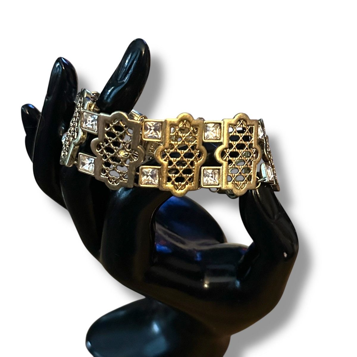 Other Lia Sophia gold tone filigree link and crystals bracelet Size ONE SIZE - 2 Thumbnail