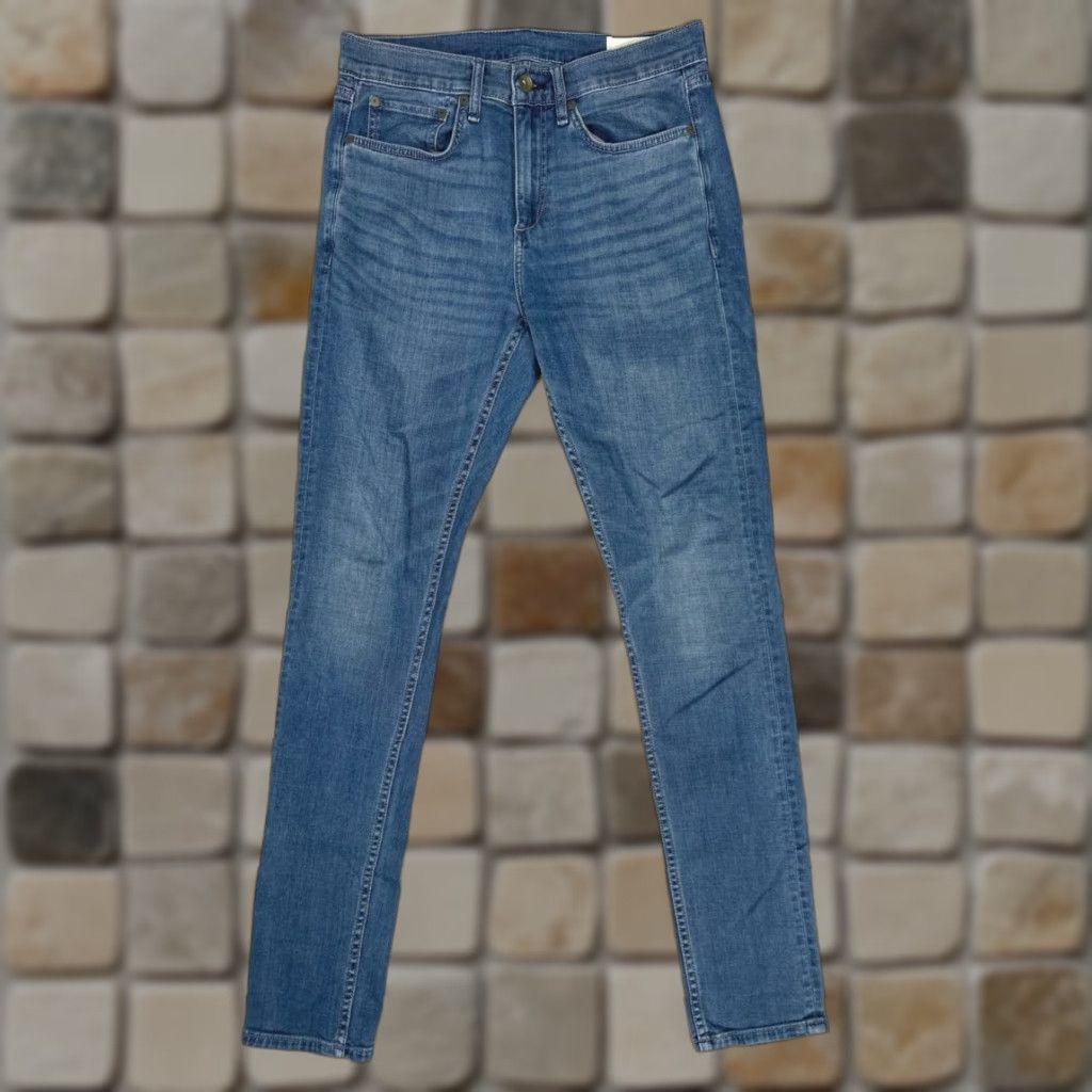 Rag & Bone rag & bone Standard Fit 1 Skinny Jeans Men 30 Blue Cotton Mid Rise Tapered 30x31 Denim Jeans Skinny Mens Blue 90s City Preppy Size US 30 / EU 46 - 1 Thumbnail