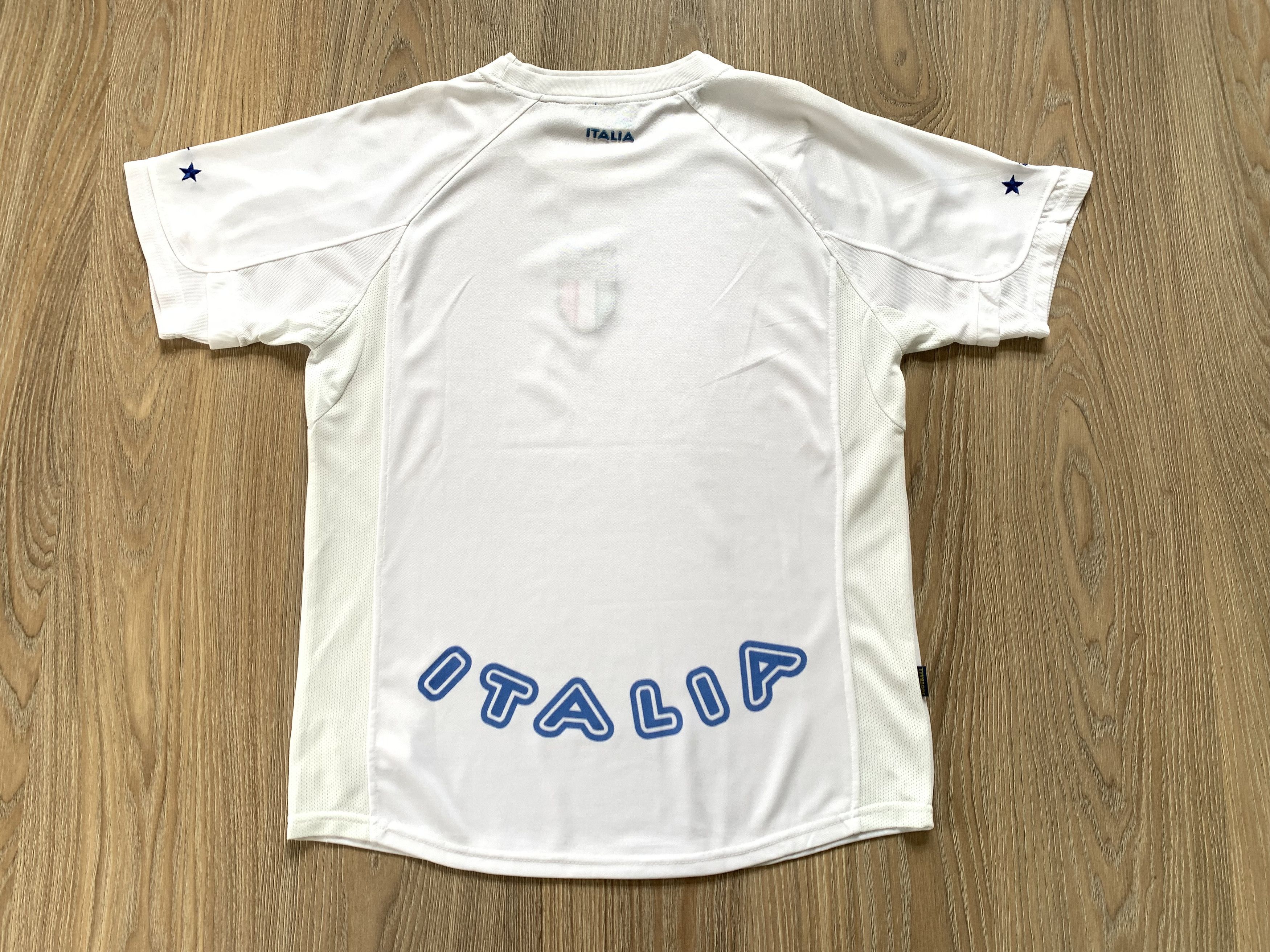 Vintage Rare Italia Gold Football Centr Logo White Vintage Jersey Size US S / EU 44-46 / 1 - 3 Thumbnail