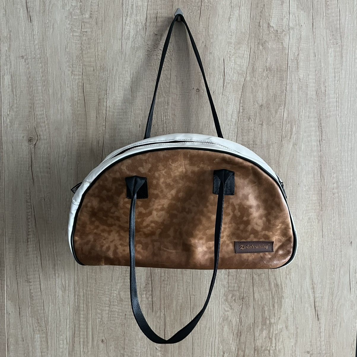 Zirkeltraining Shoulder Bag Real Leather Recycled Gym Mat
