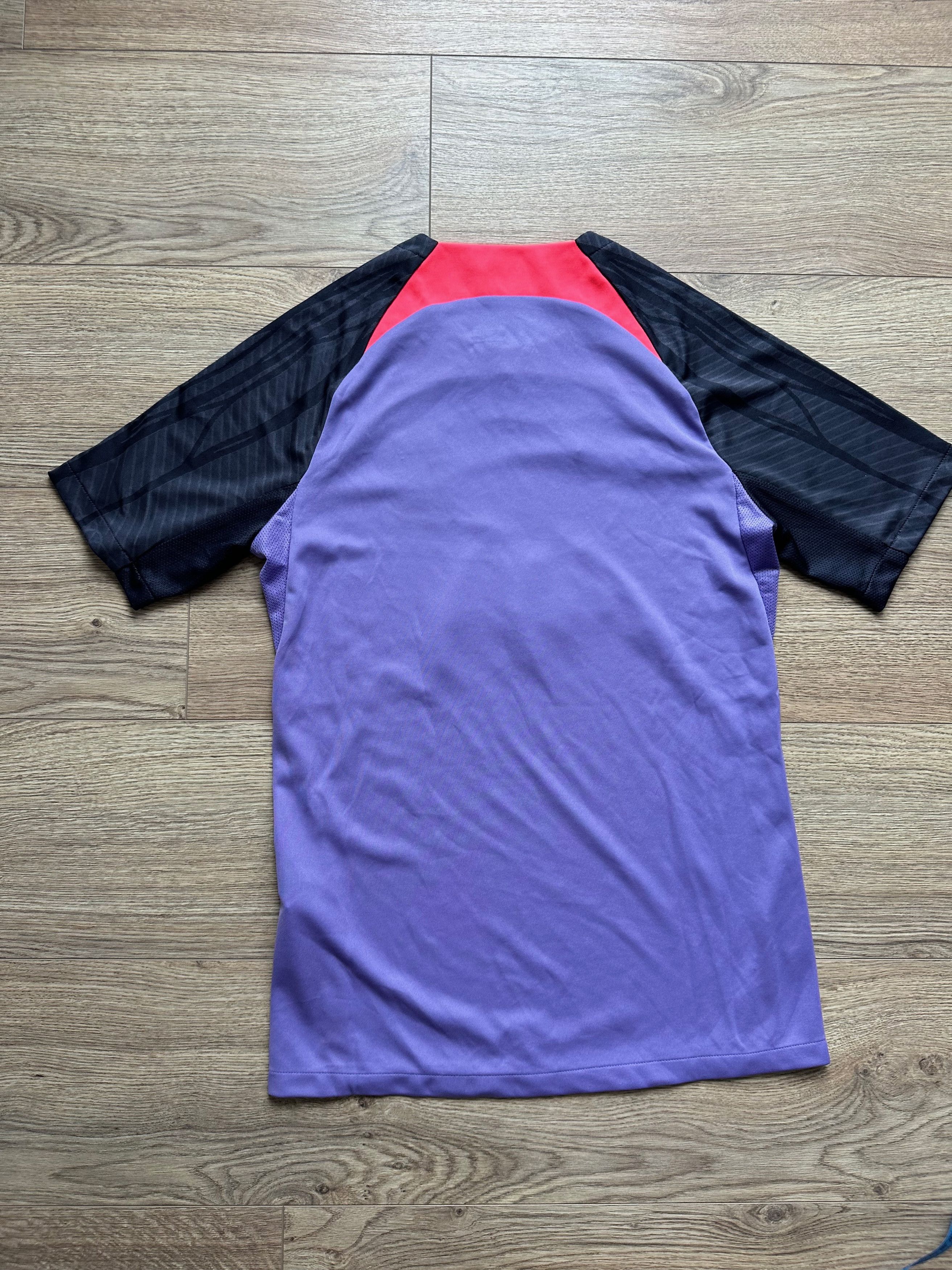 Nike 2023 / 2024 Nike Liverpool Strike Trainings set S-XS fit Size US XS / EU 42 / 0 - 13 Thumbnail