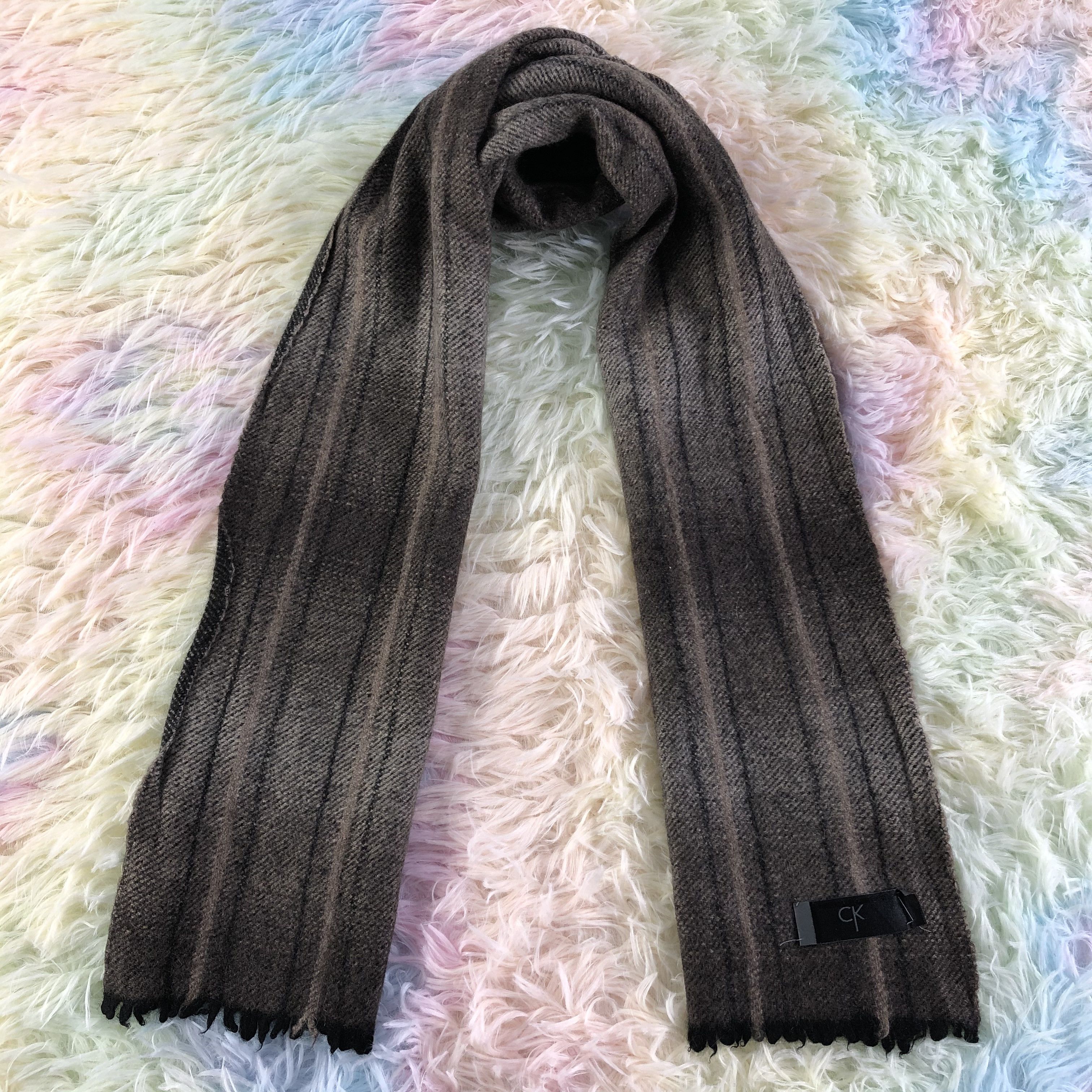 Calvin Klein × Vintage Calvin Klein Scarf / Muffler / Neckwear - KM108 Size ONE SIZE - 1 Thumbnail