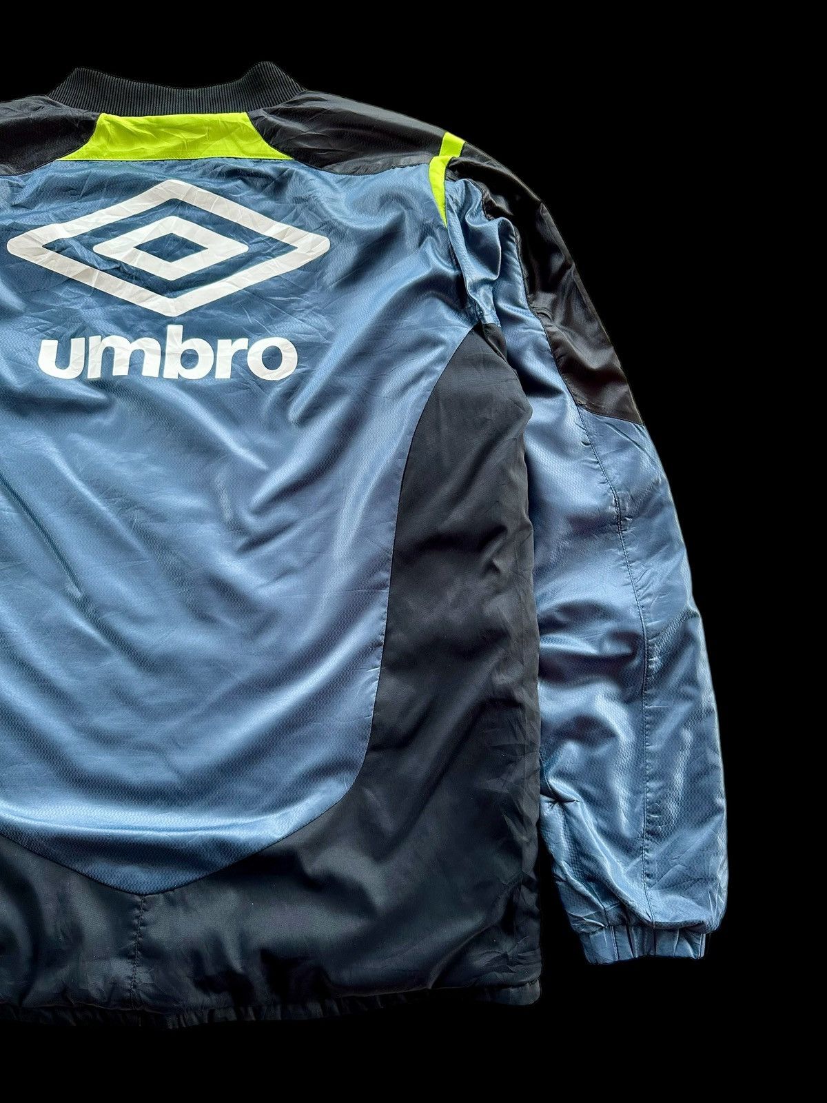 Umbro Umbro Pro Training Innovative Football Size US M / EU 48-50 / 2 - 4 Thumbnail