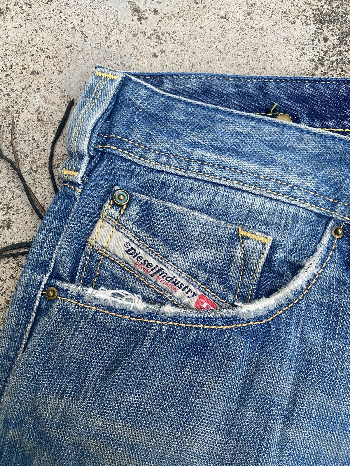 Diesel Diesel Jeans Distressed Straightcut Denim Size US 34 / EU 50 - 9 Thumbnail