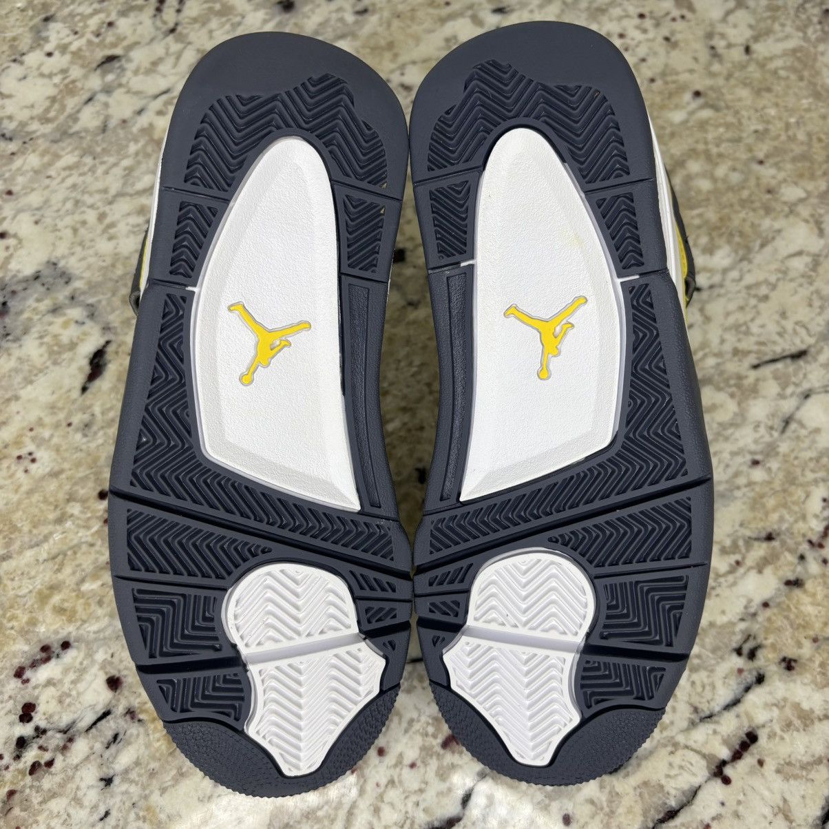 Jordan Brand Size 5.5-Jordan 4 Lightning (2021) CLEAN NO BOX SHIP ASAP Size US 5.5 / EU 38 - 9 Thumbnail