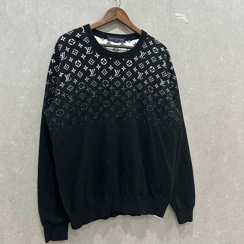 Louis Vuitton Louis Vuitton Top half gradient full logo sweater 2505-Next Size US XL / EU 56 / 4 - 3 Thumbnail