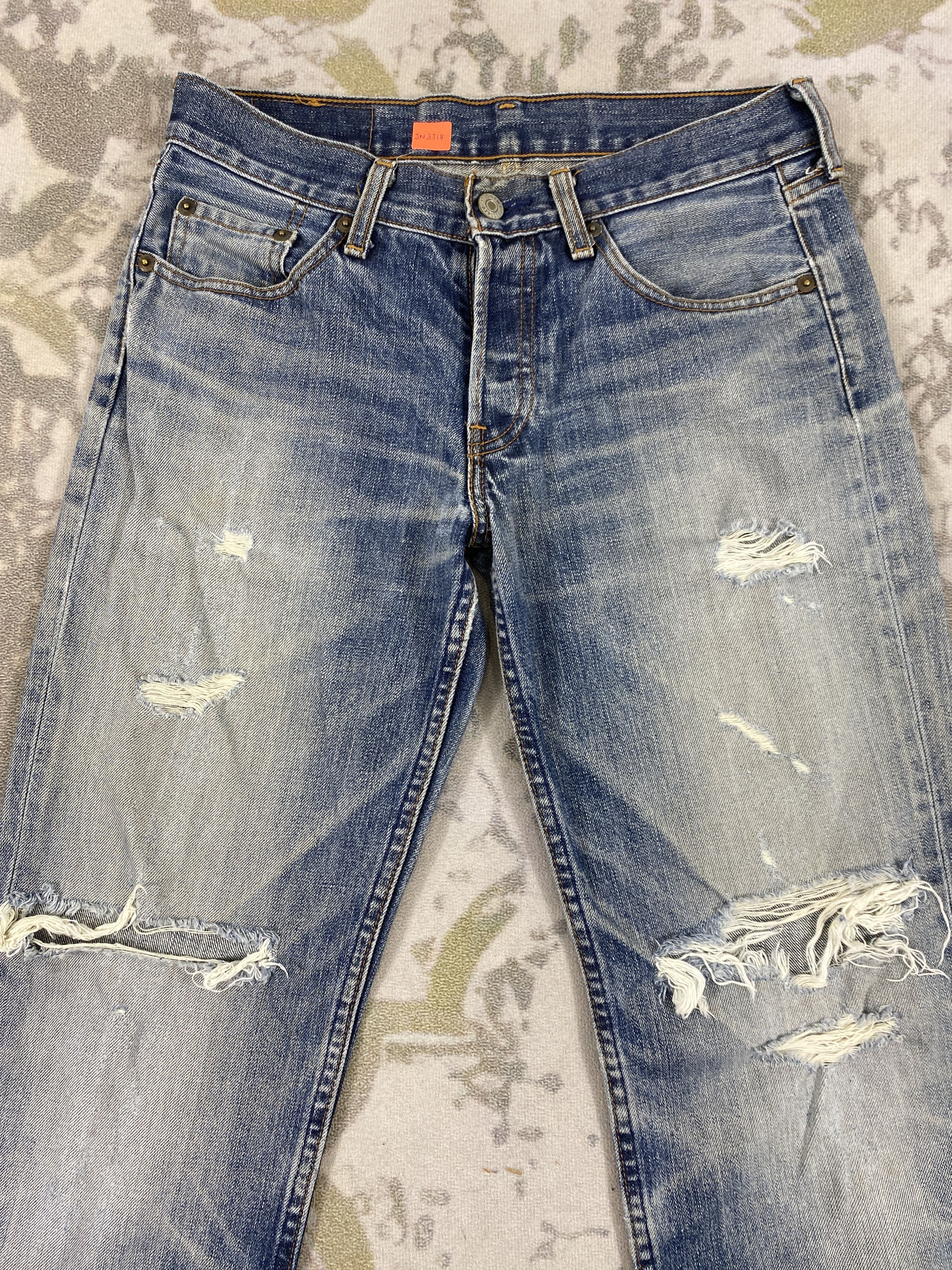 Distressed Blue Vintage Levi's 522 Jeans 30x32 Denim- JN3714