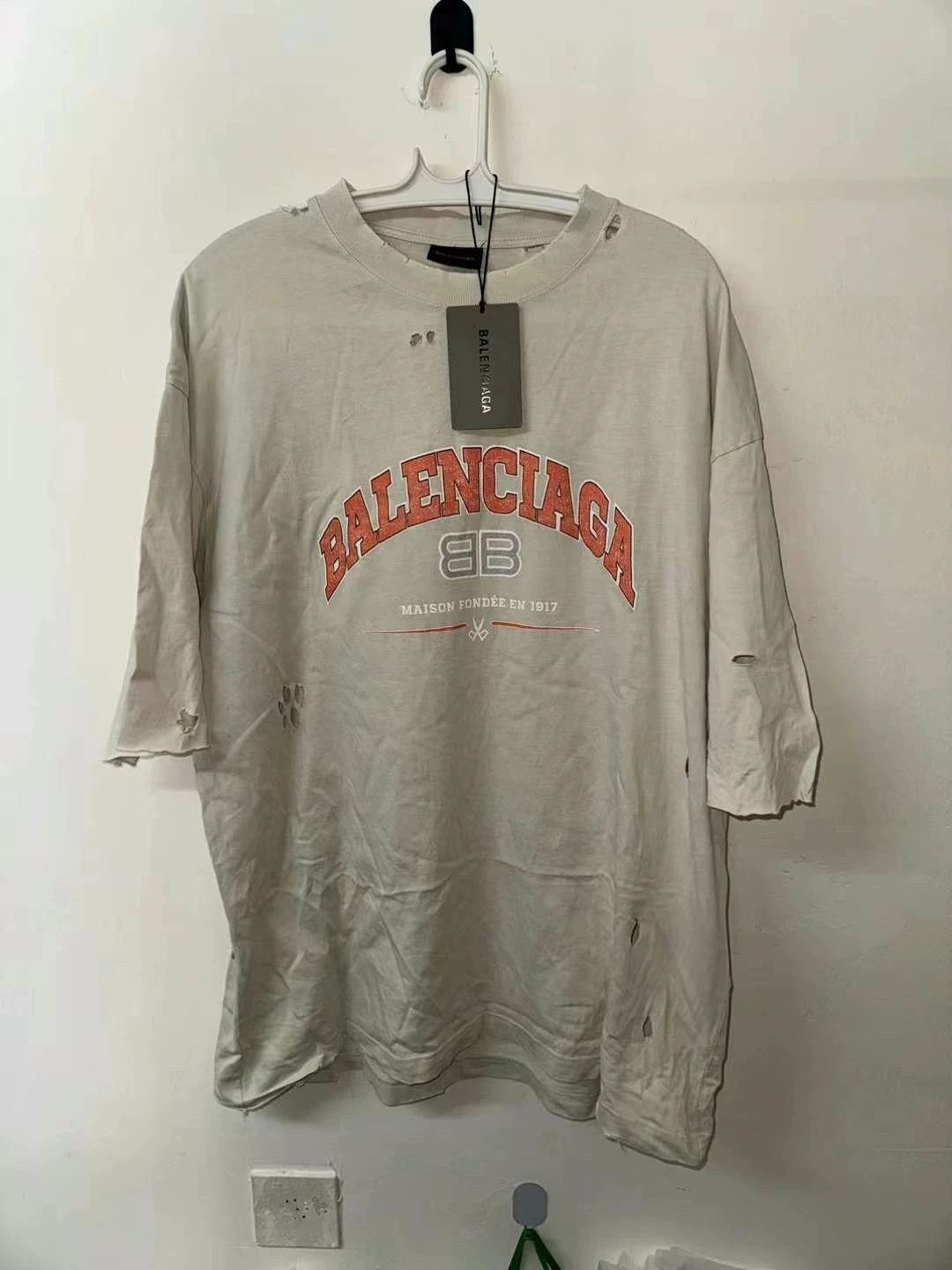 Balenciaga Balenciaga Rice White Destruction Scissors Short Sleeve Size US M / EU 48-50 / 2 - 1 Thumbnail