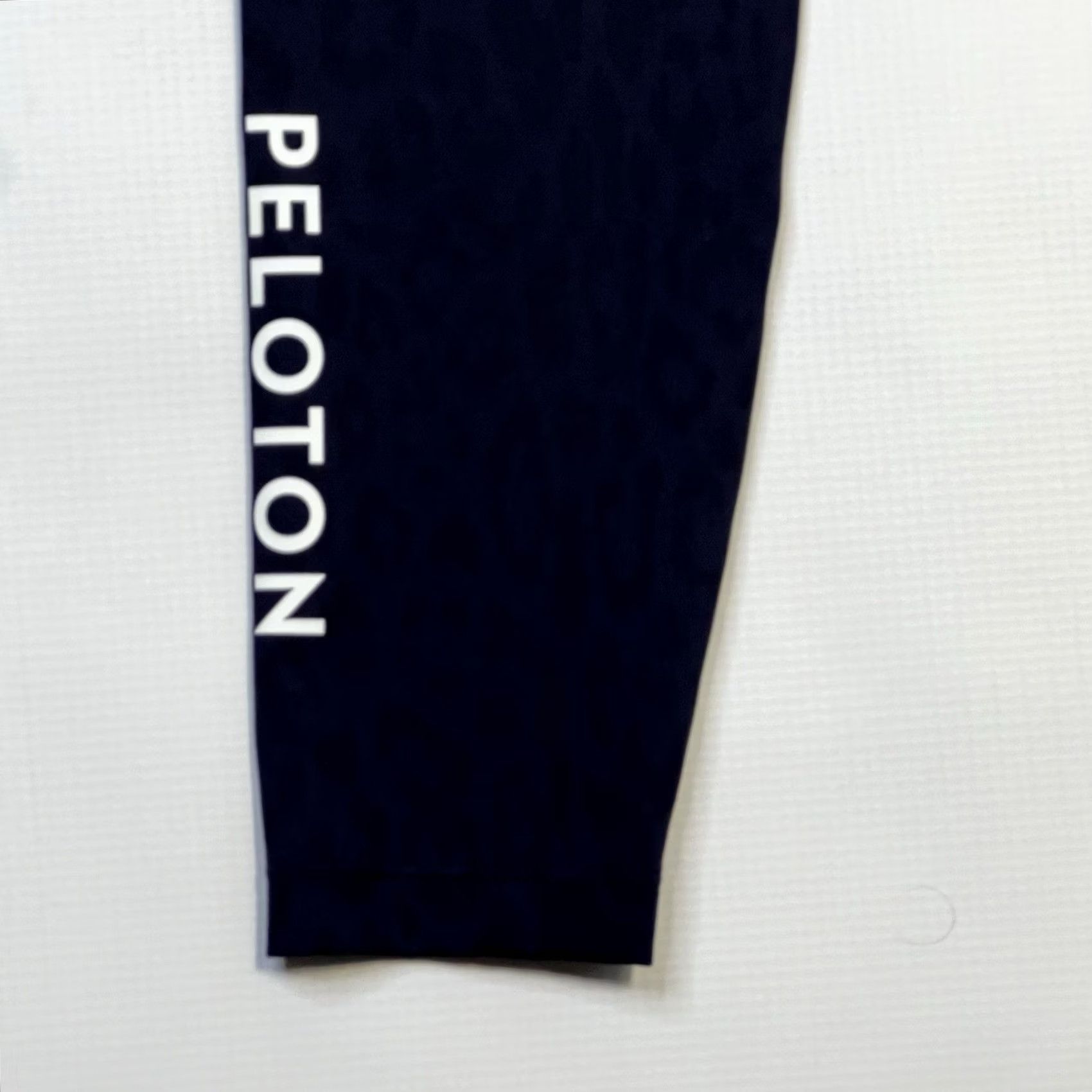 Commission Mission Leggings Womens XS Blue Cheetah Print Peloton Athletic Ankle Slimming Pockets Quick Dry Yoga Gym & Training Size 26" / US 2 / IT 38 - 3 Thumbnail