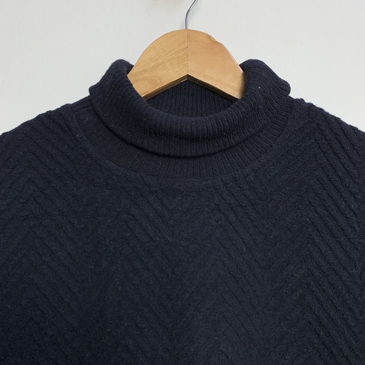 Versace Jeans Couture Vintage 90s Versace wool knitwear turtleneck sweater Size L / US 10 / IT 46 - 4 Thumbnail