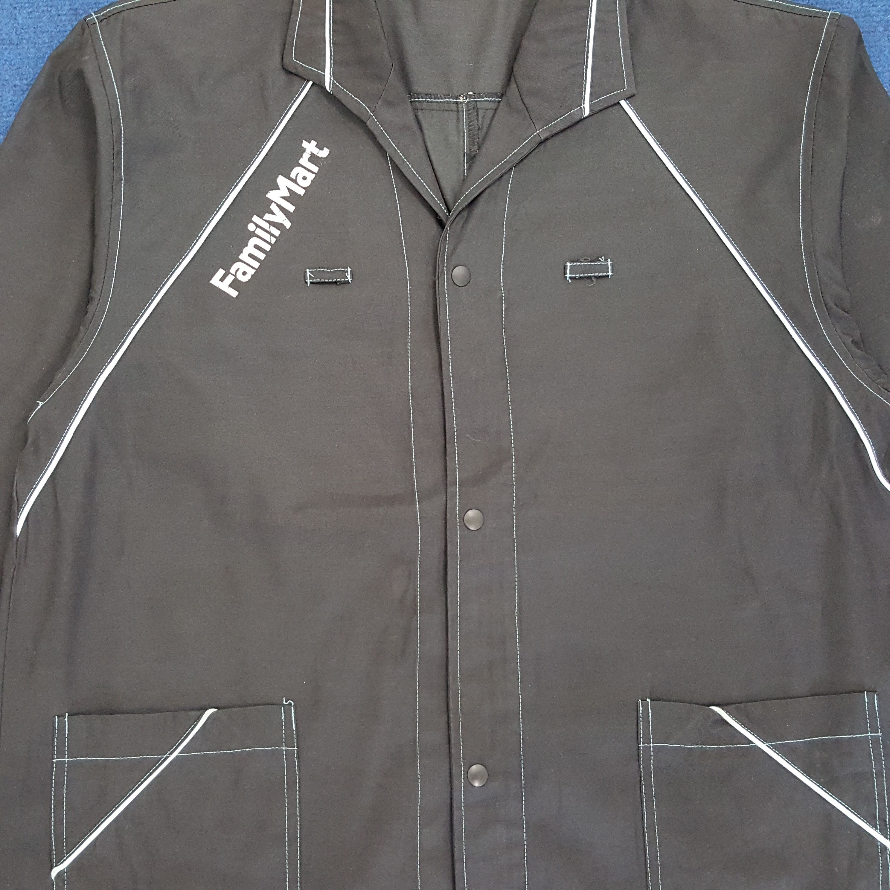 Japanese Brand × Vintage Vintage Family Mart Japan Store Staff Uniform Jacket Size US M / EU 48-50 / 2 - 2 Thumbnail
