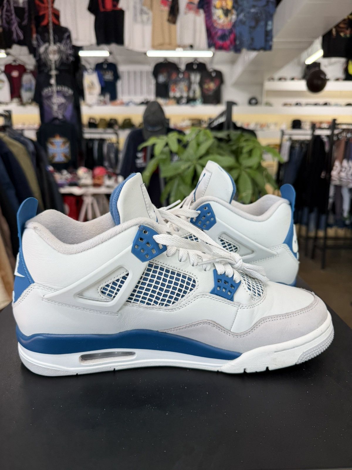 Jordan Brand Air Jordan 4 Military Blue Size 11 (2024) Size US 11 / EU 44 - 3 Thumbnail