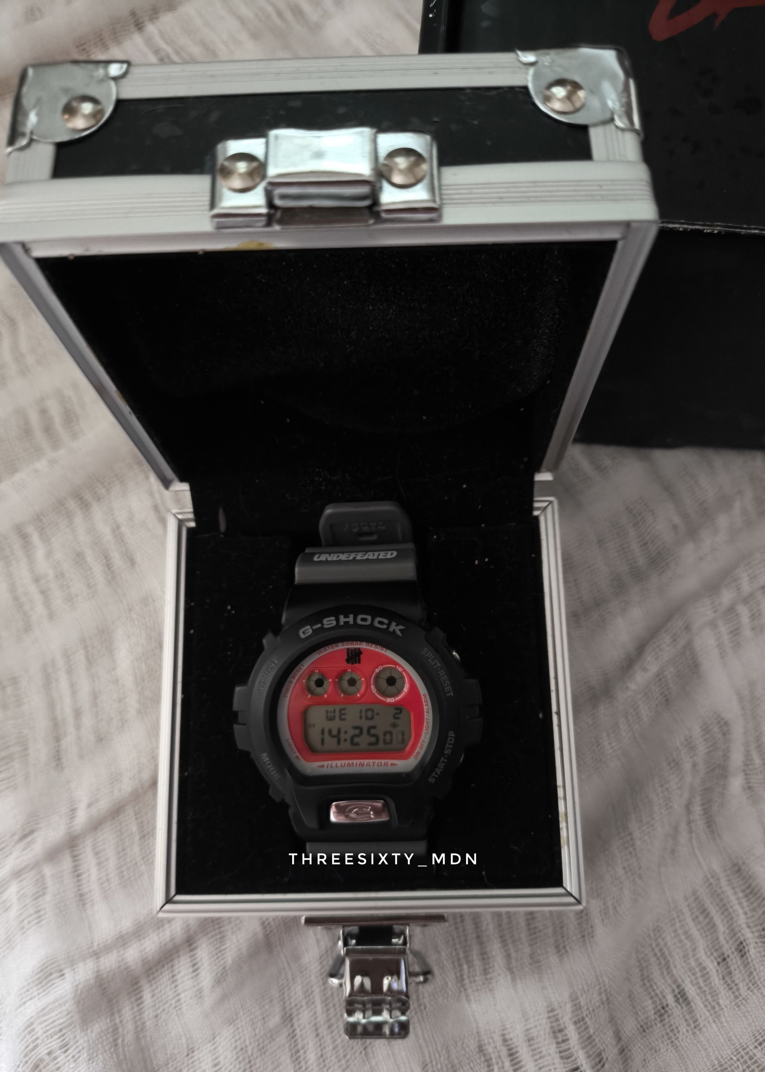 G Shock Undefeated x Gshock dw 6900 Size ONE SIZE - 2 Thumbnail