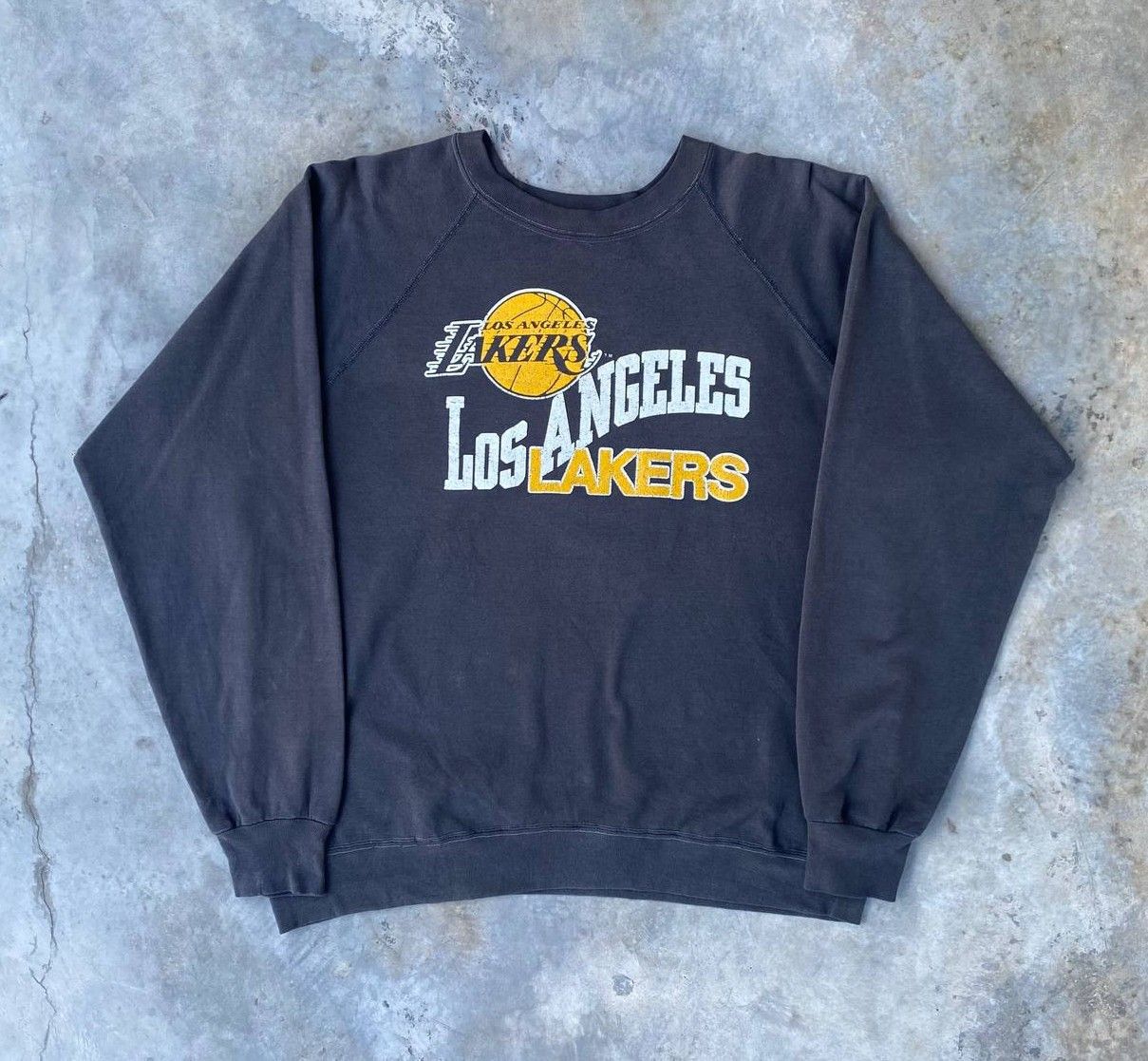 Vintage RARE VINTAGE 70S LAKERS LOS ANGELES FADED BLACK SWEATSHIRT Size US L / EU 52-54 / 3 - 1 Thumbnail